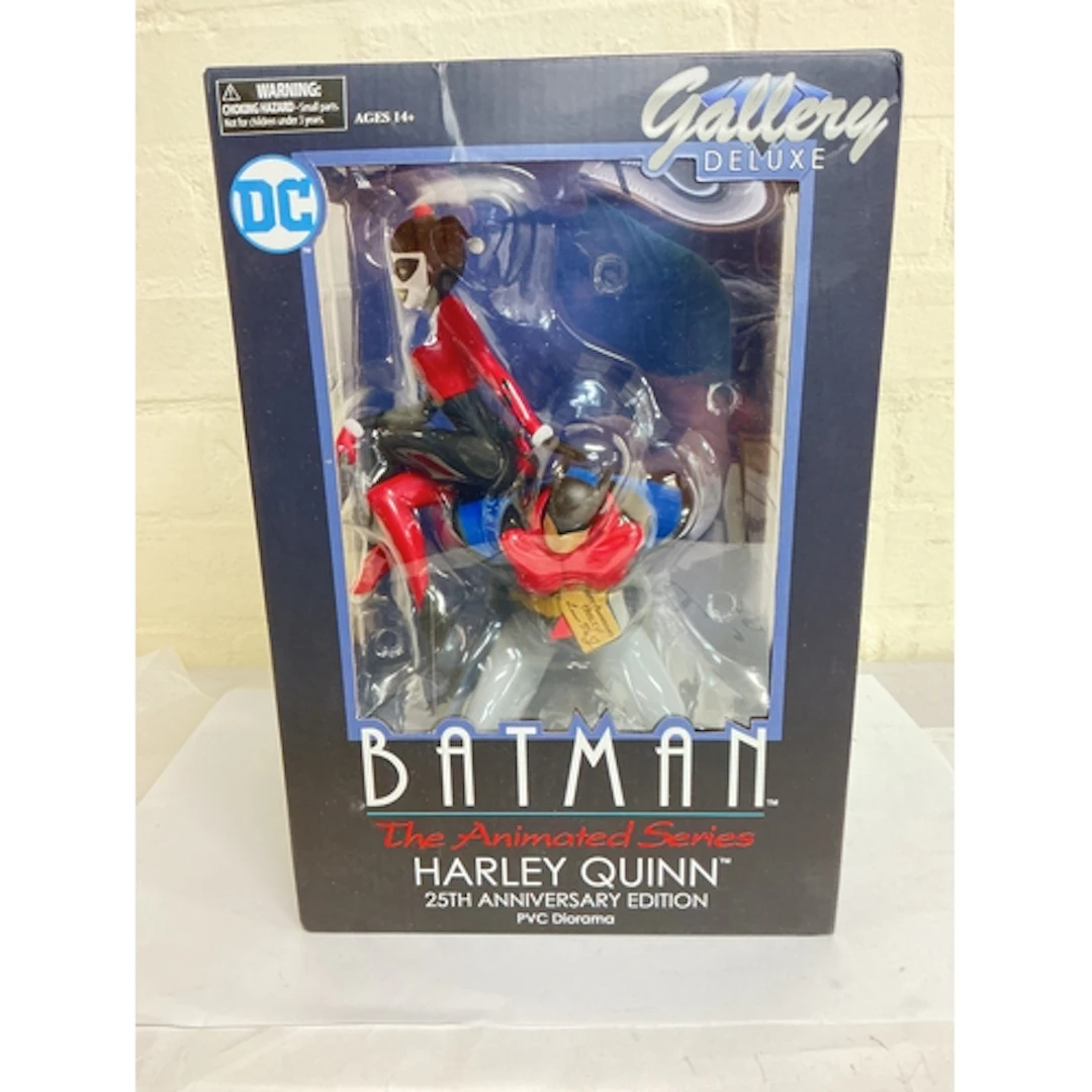 A Boxed DC Gallery Deluxe Batman And Harley Quinn 25th Anniv...