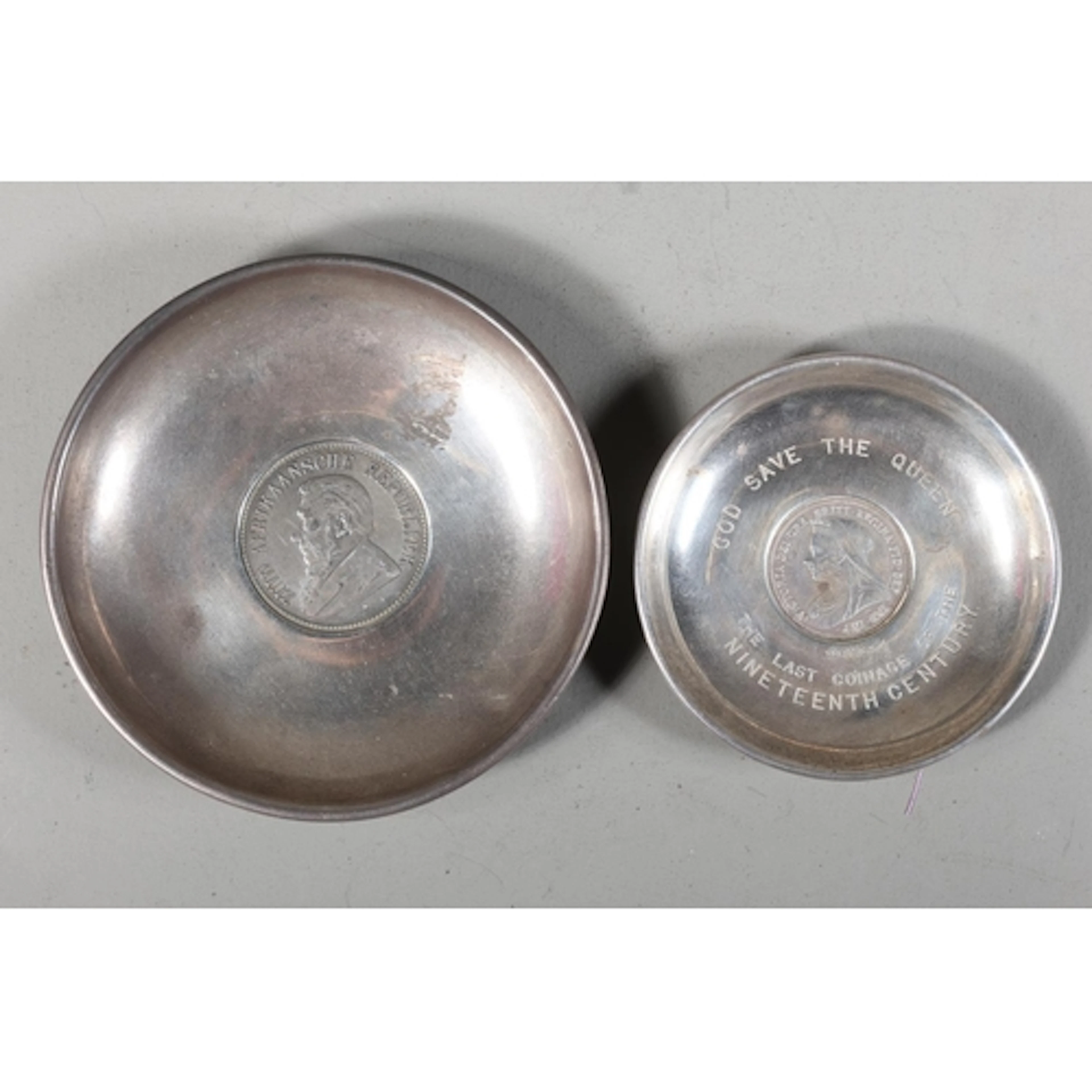 Silver ashtray inset with South African 2.5 shilling 1896 by...