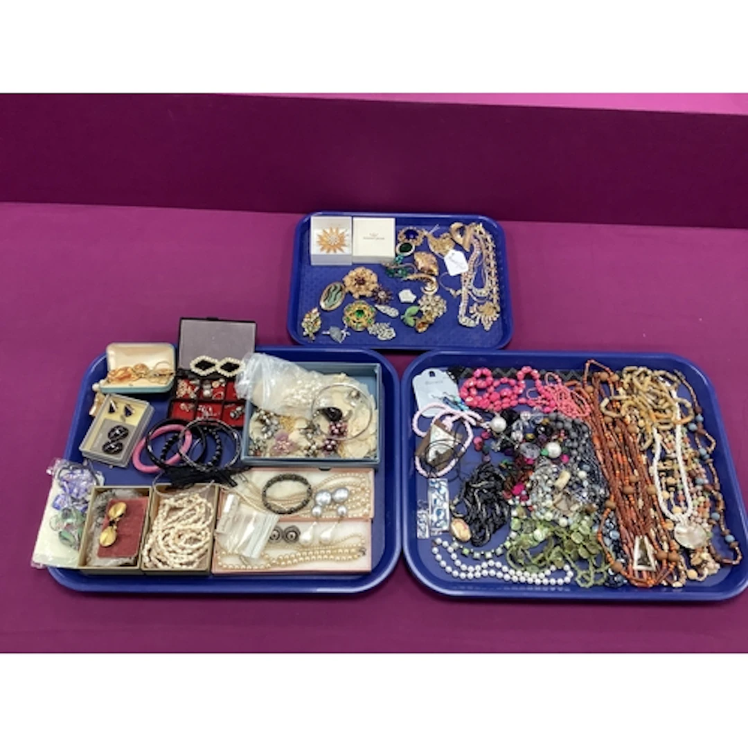 Vintage and Later Costume Brooches, assorted bead necklaces,...