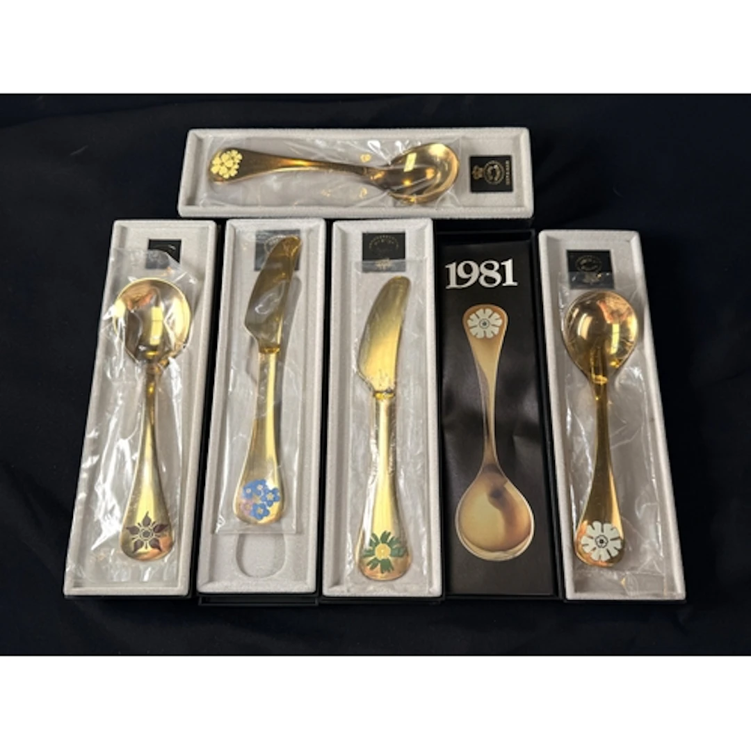 George Jensen: Five gold plated Sterling silver year spoons ...
