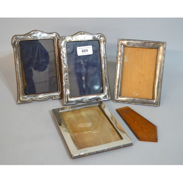 Pair of early 20th Century Birmingham silver photograph fram...