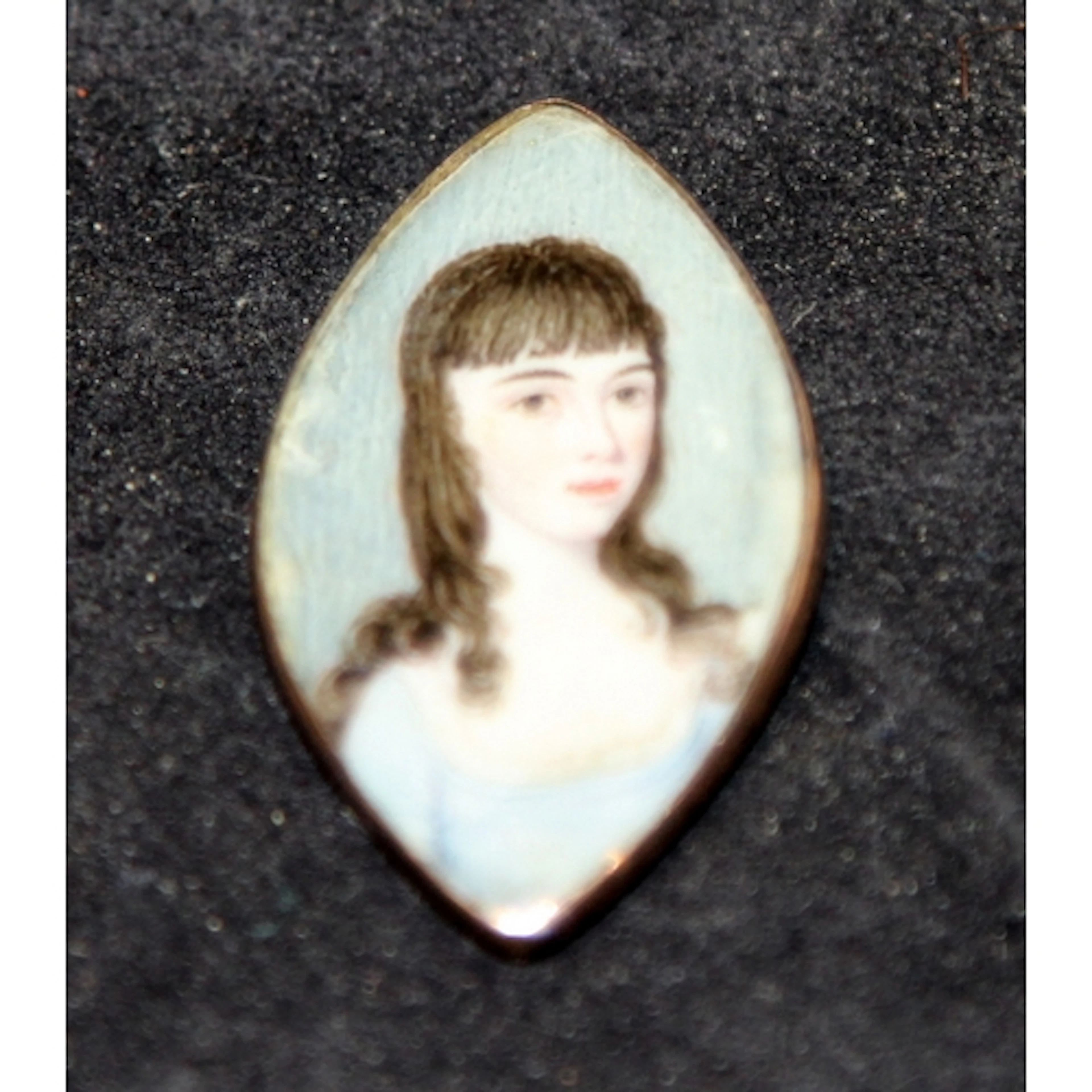 Mourning jewellery: Navette shaped unsigned hand painted por...