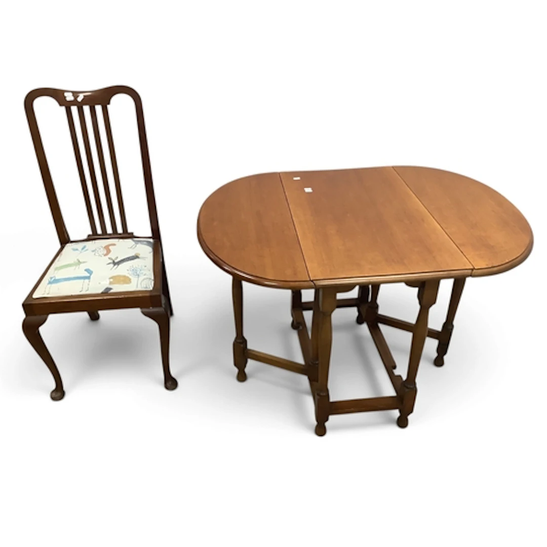 Oak Gateleg Table with 'D' ended fall flaps, 73cm high, 105c...