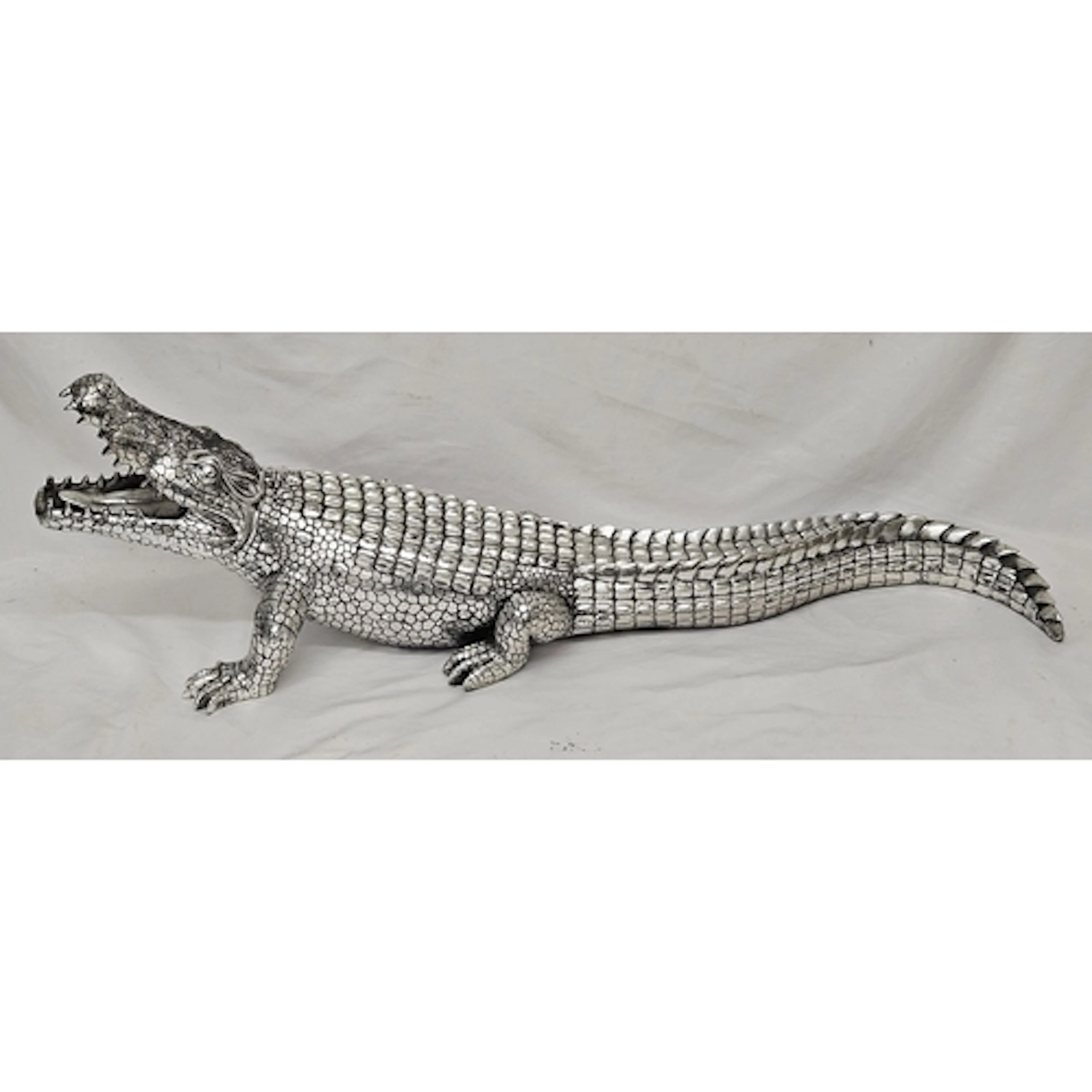 Large Silver Coloured Alligator/Crocodile Figurine approx. 9...