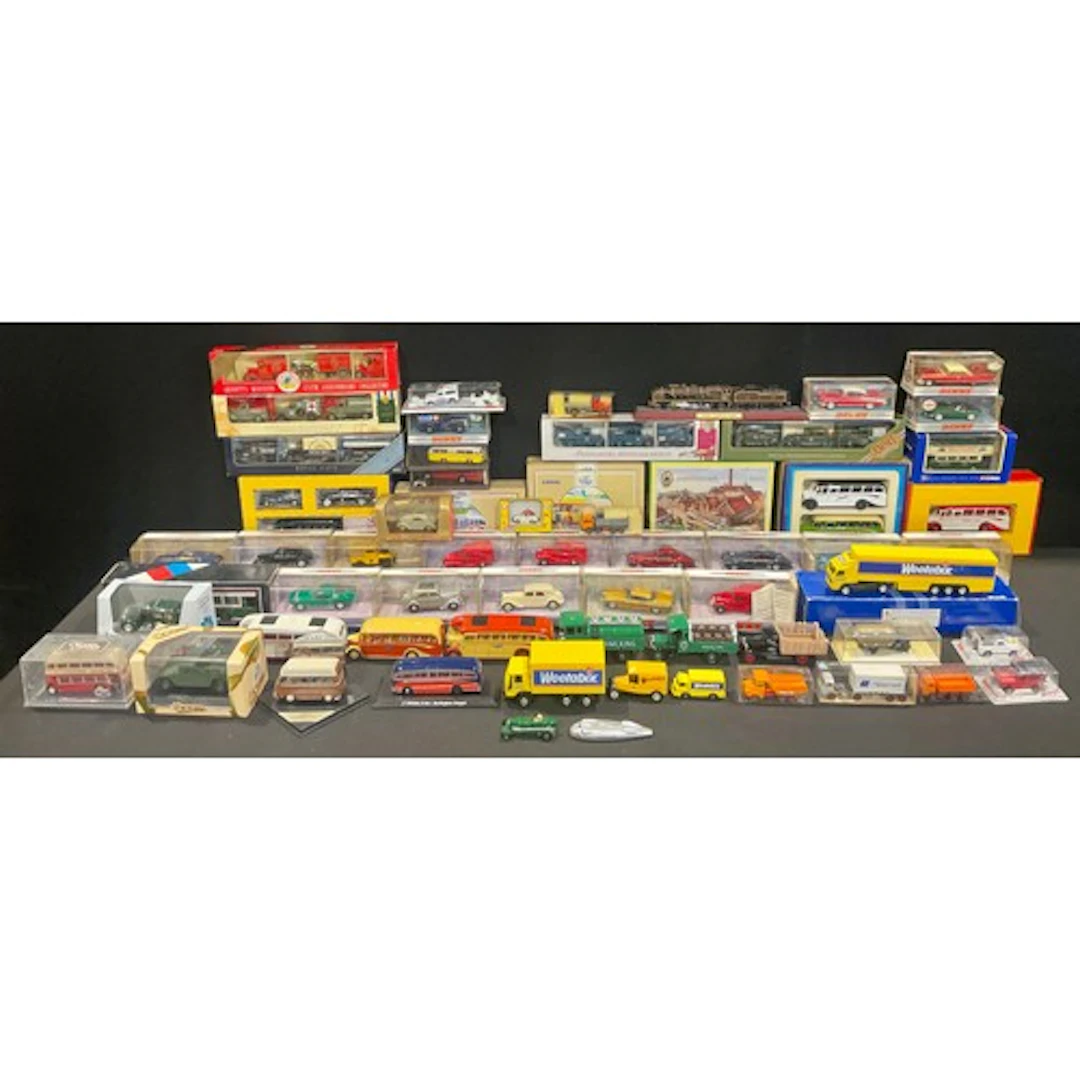 Collectibles - Matchbox Dinky die-cast car models, Corgi, so...