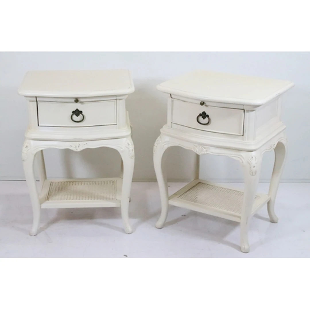 Pair of contemporary white painted bedside tables, having br...