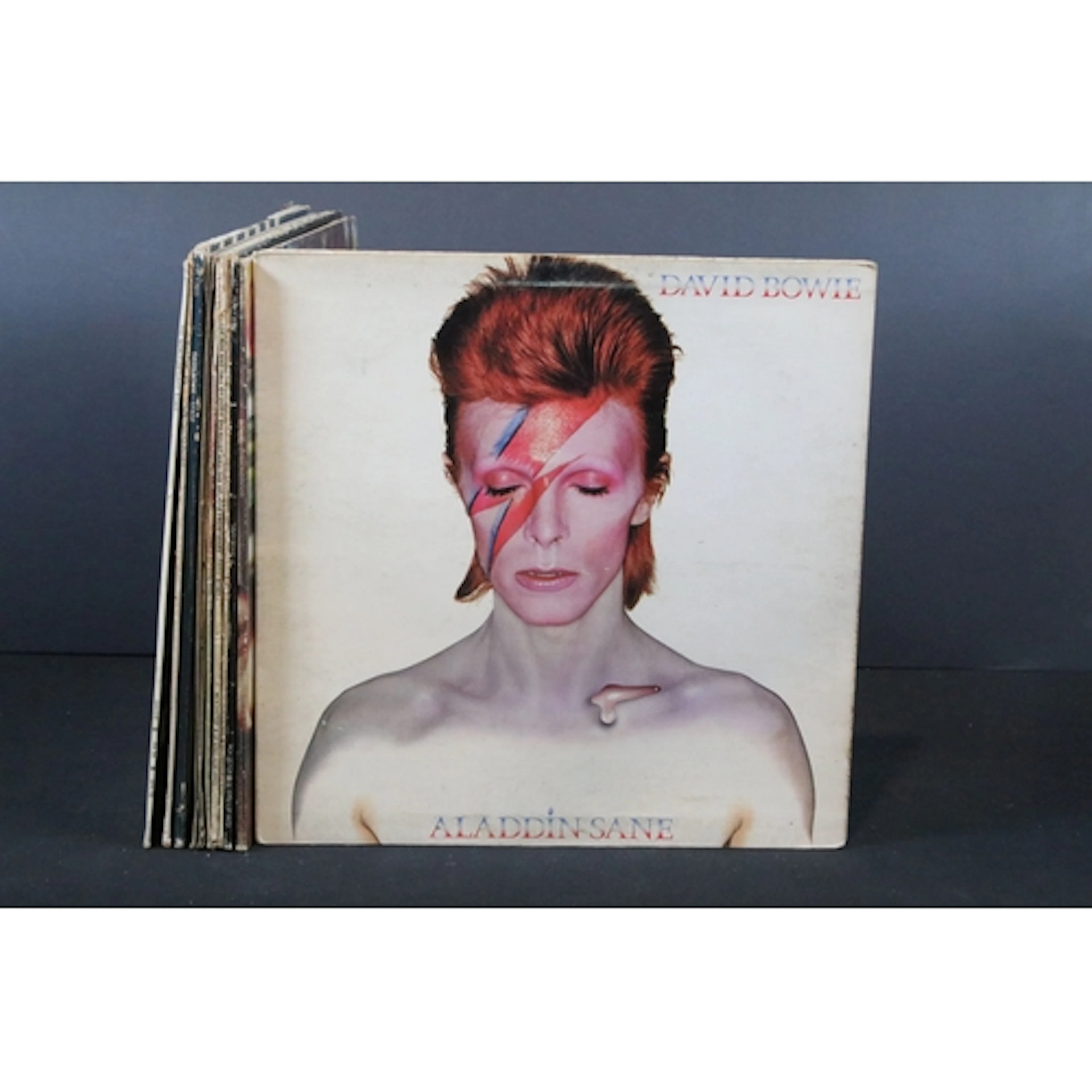 Vinyl - 10 David Bowie LPs to include Aladdin Sane (with fan...