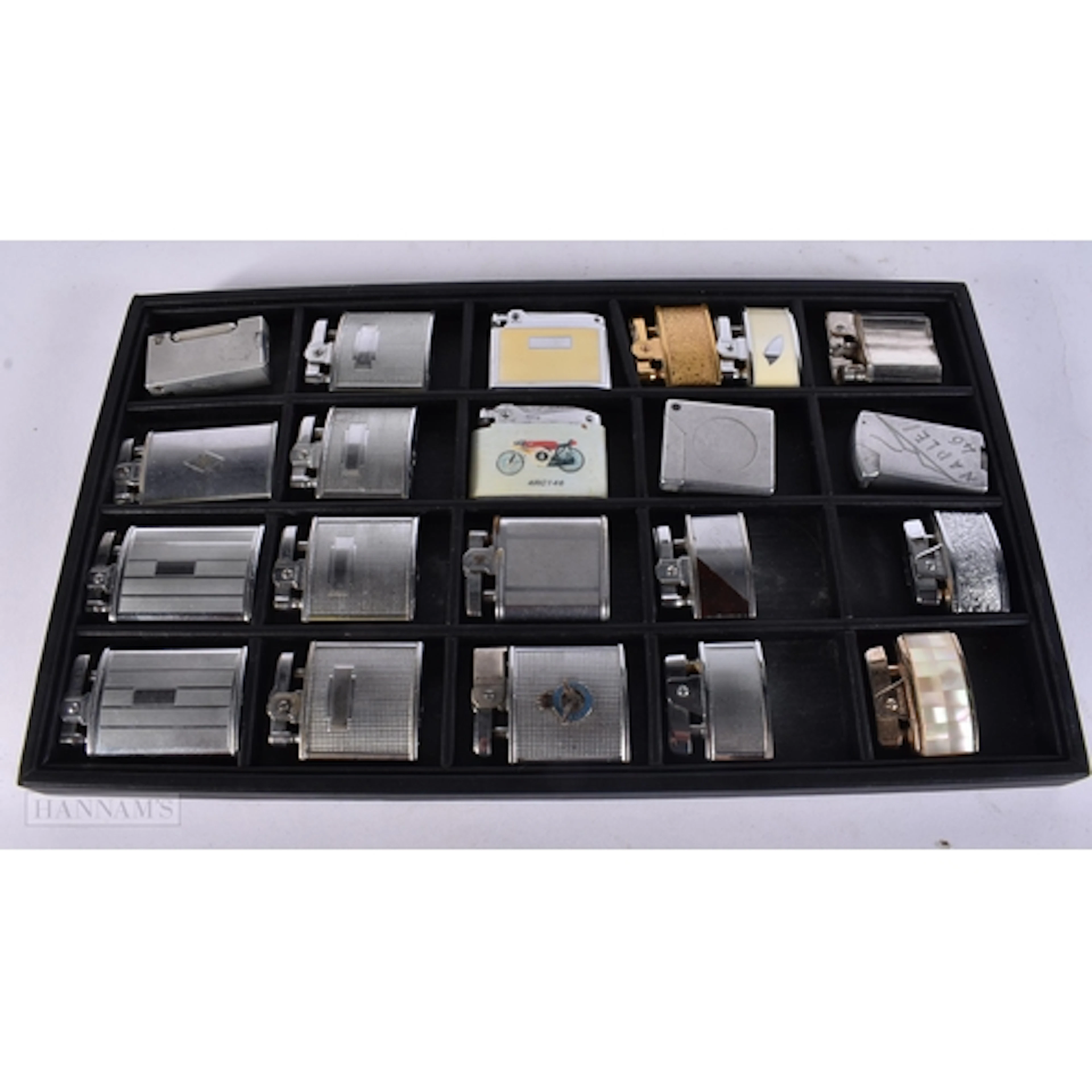 A COLLECTION OF VINTAGE LIGHTERS. (qty)
