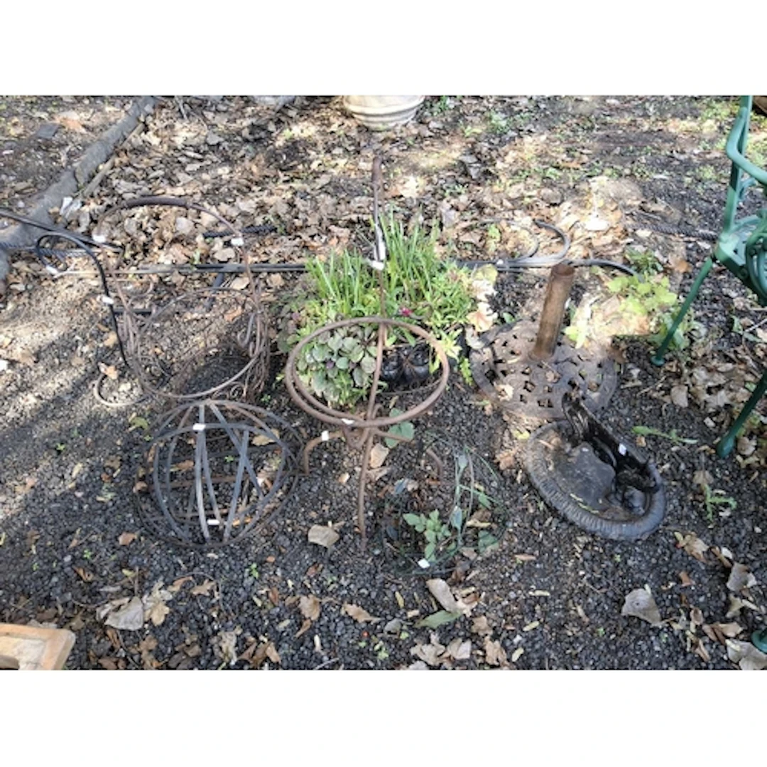 A COLLECTION OF GARDEN METALWARE including spiked basket sta...