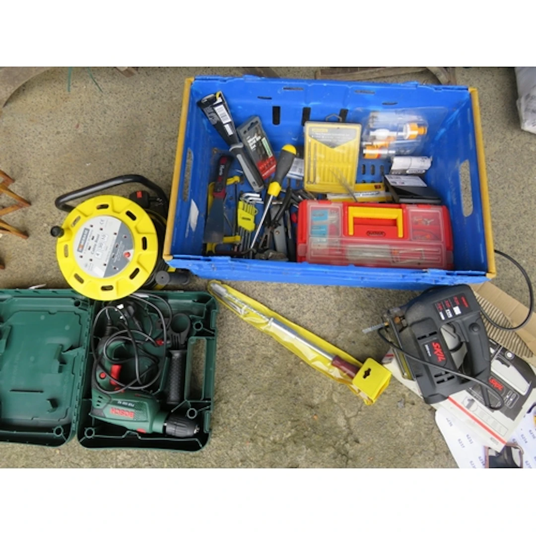 Crate of Tools incl. Homebase extension lead 30m, Bosch PSB5...
