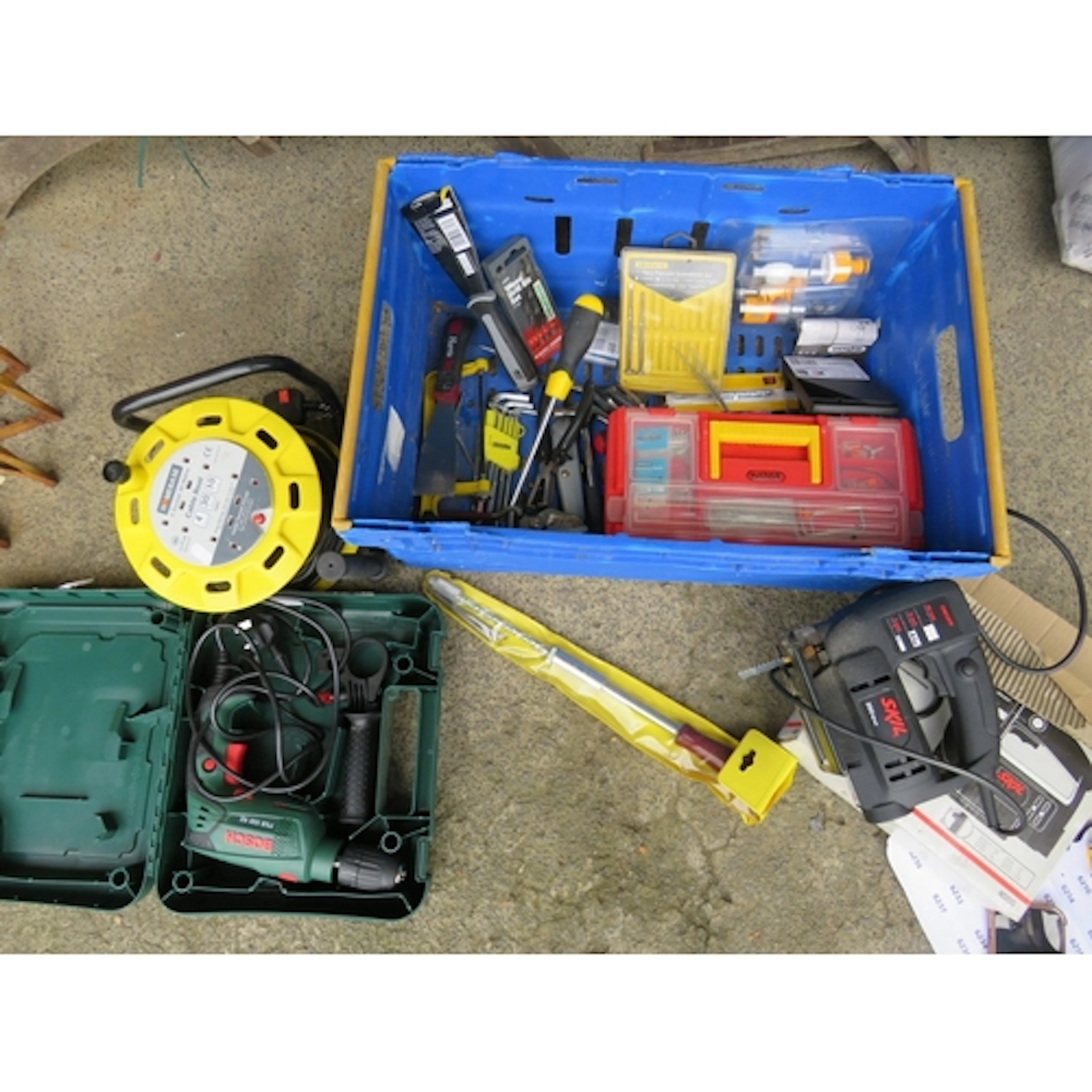 Crate of Tools incl. Homebase extension lead 30m, Bosch PSB5...
