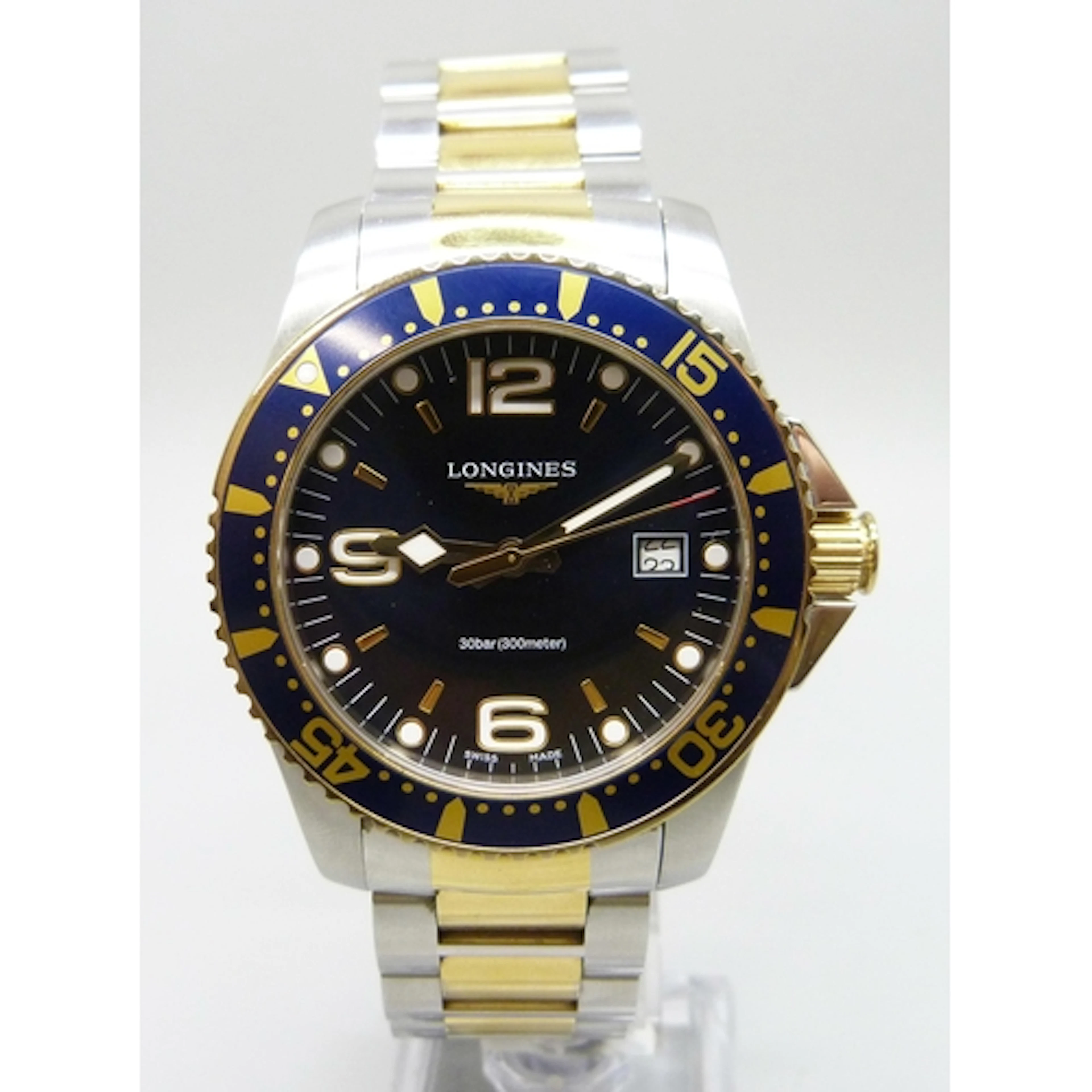 A Longines HydroConquest bracelet watch with blue dial, stai...
