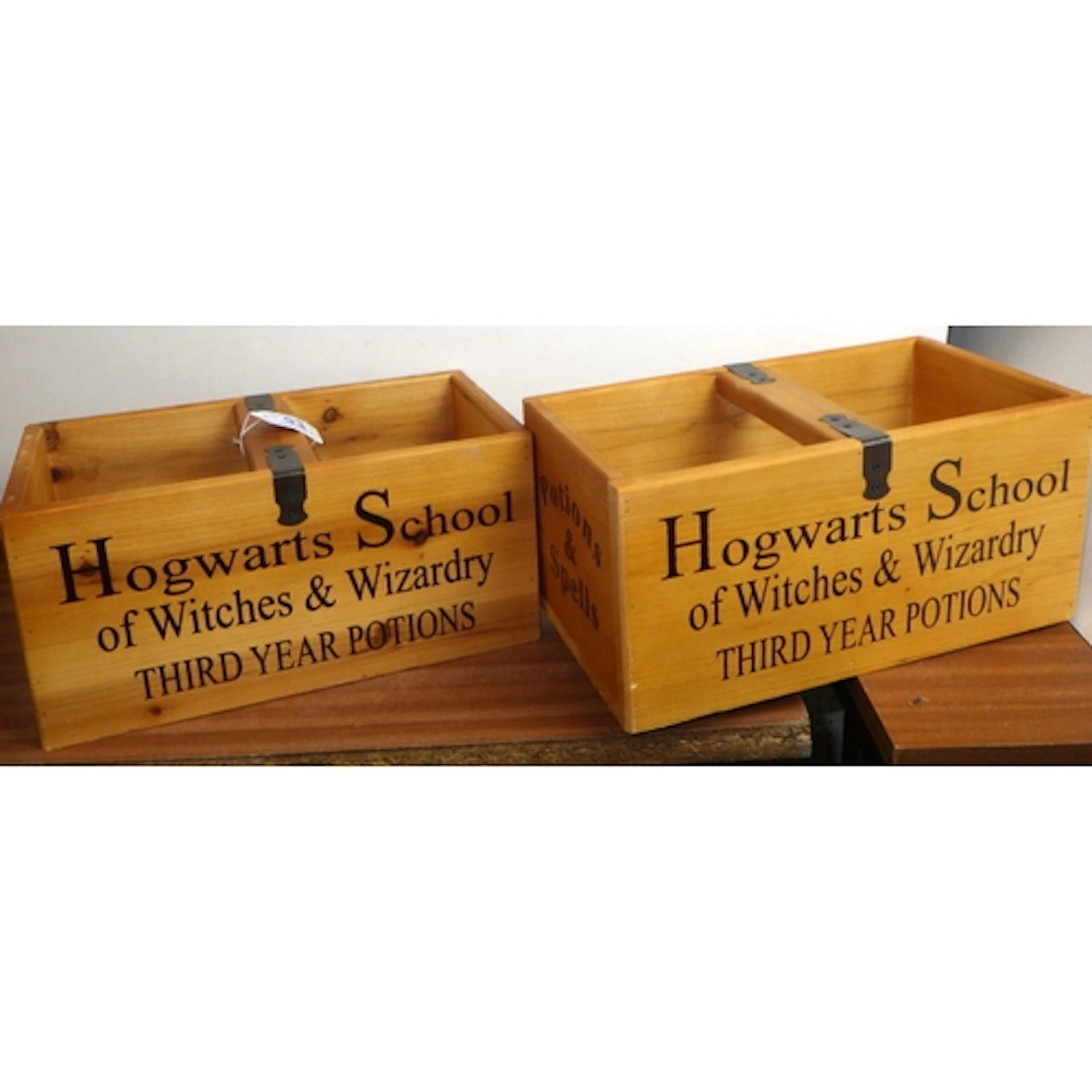 A pair of Hogwarts wooden baskets (2)