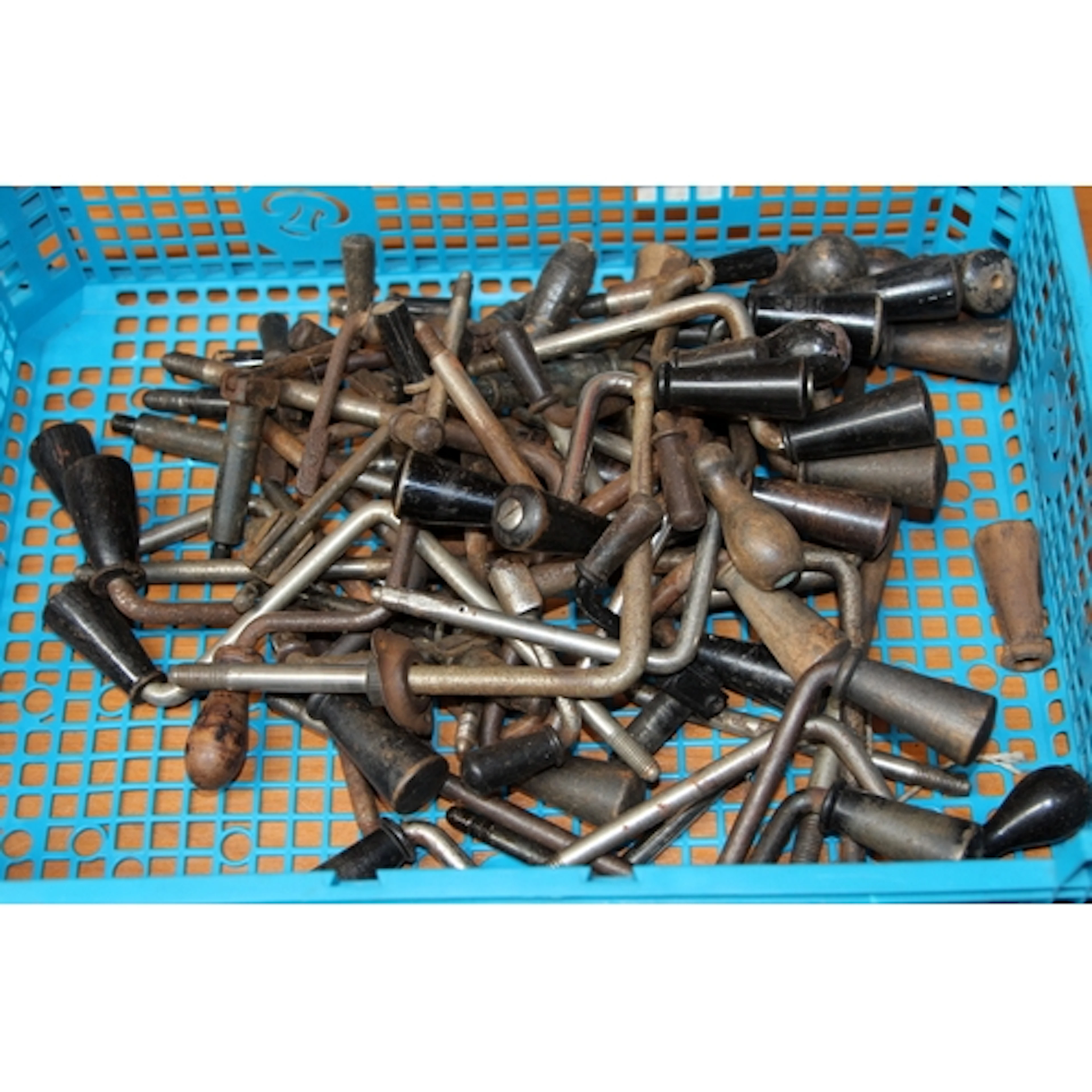 A collection of Garrard/Columbia etc gramophone winding hand...