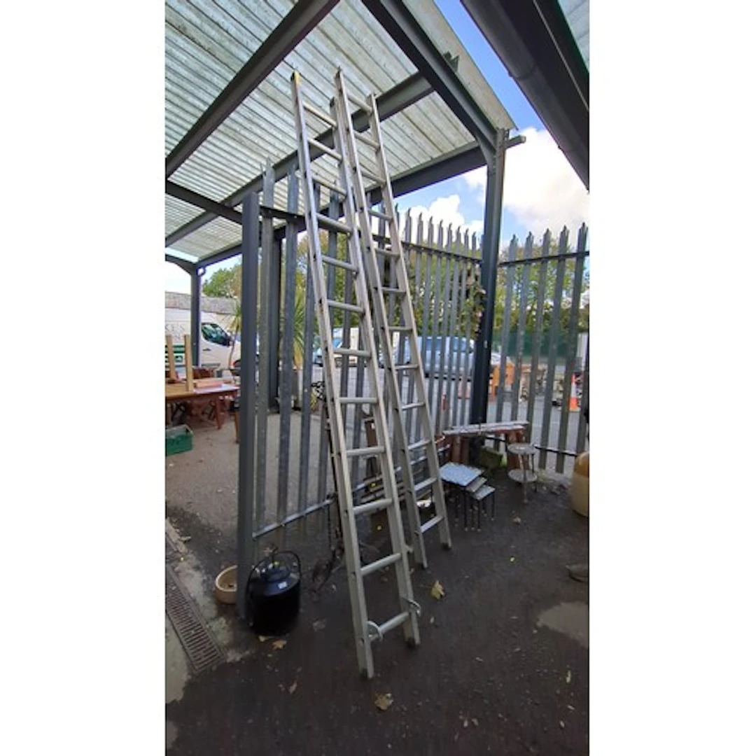 Abru Starmaster DIY aluminium extension ladder.