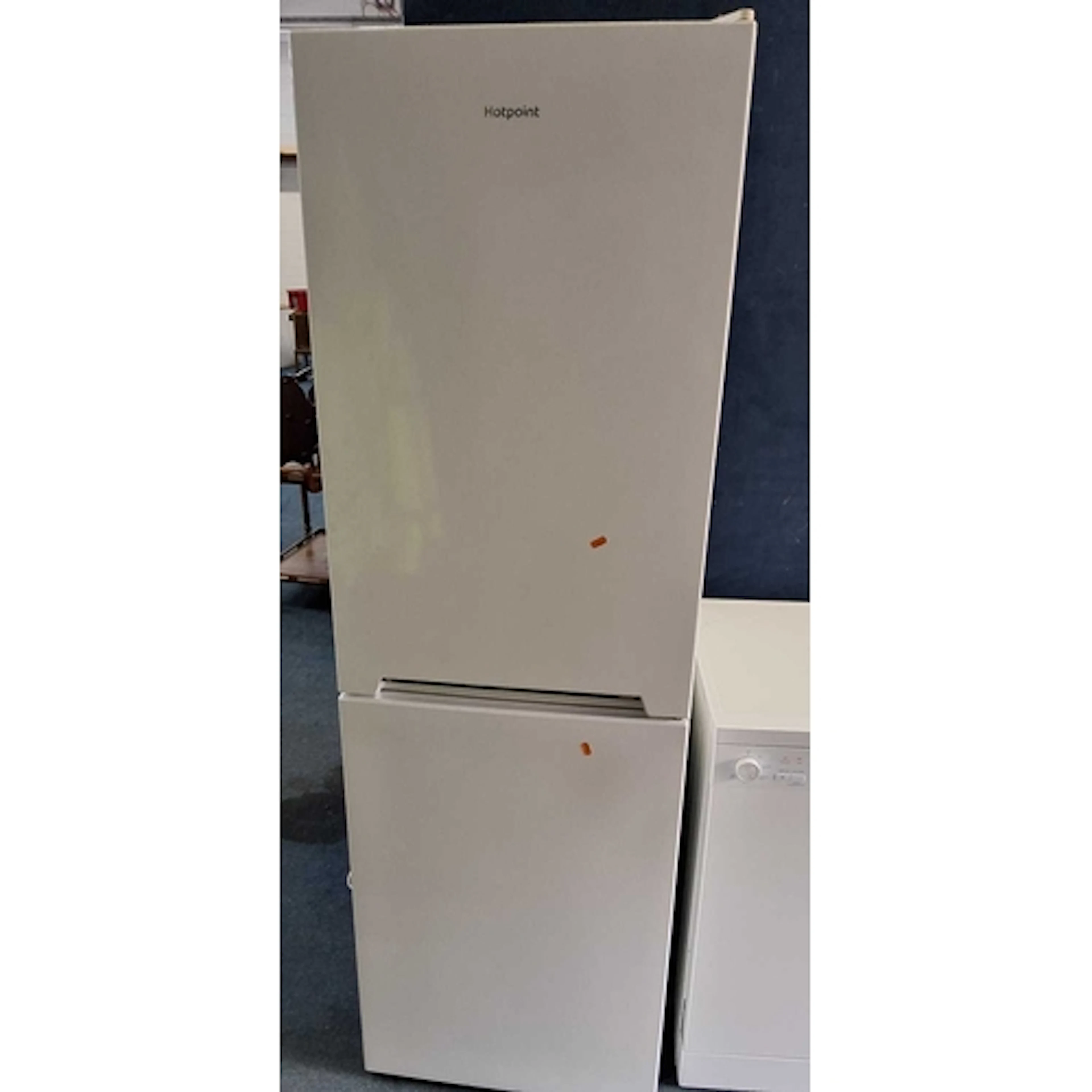 A HOTPOINT HIHC 50TI1W1 TALL FRIDGE FREEZER (PAT pass and wo...