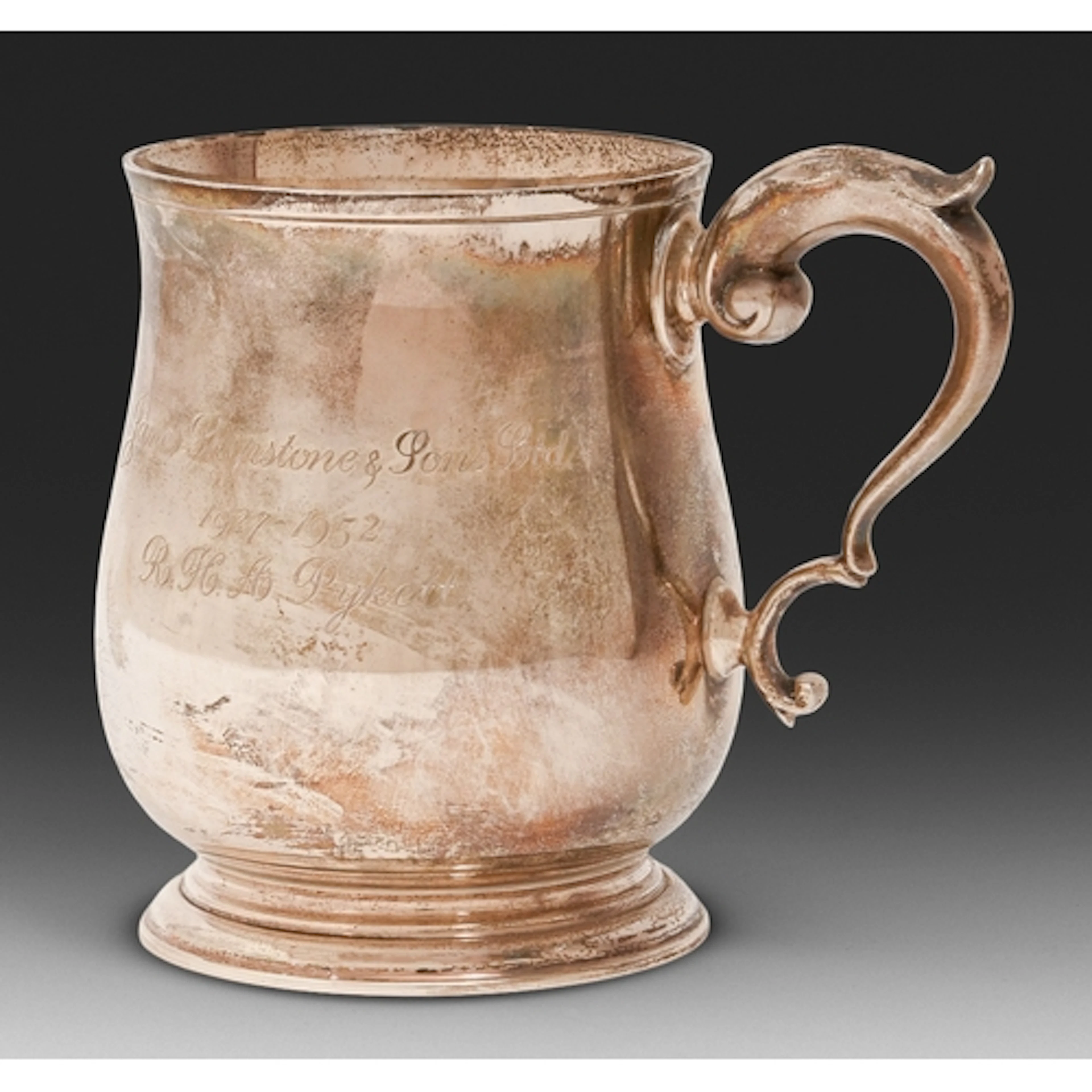 An Elizabeth II silver baluster mug, 9.5cm h, by E S Poyser ...