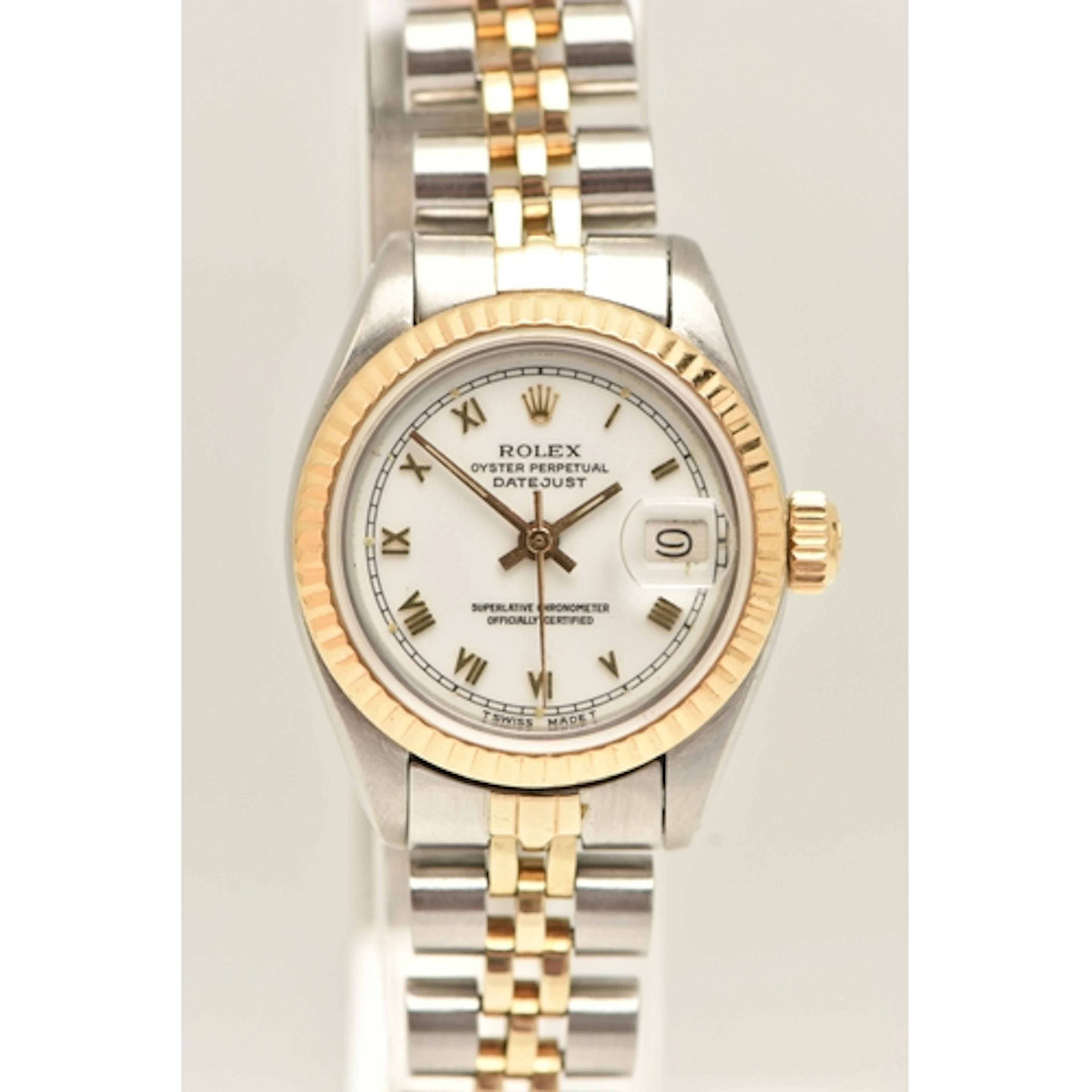 A BOXED LADIES 'ROLEX OYSTER PERPETUAL DATEJUST' WRISTWATCH,...