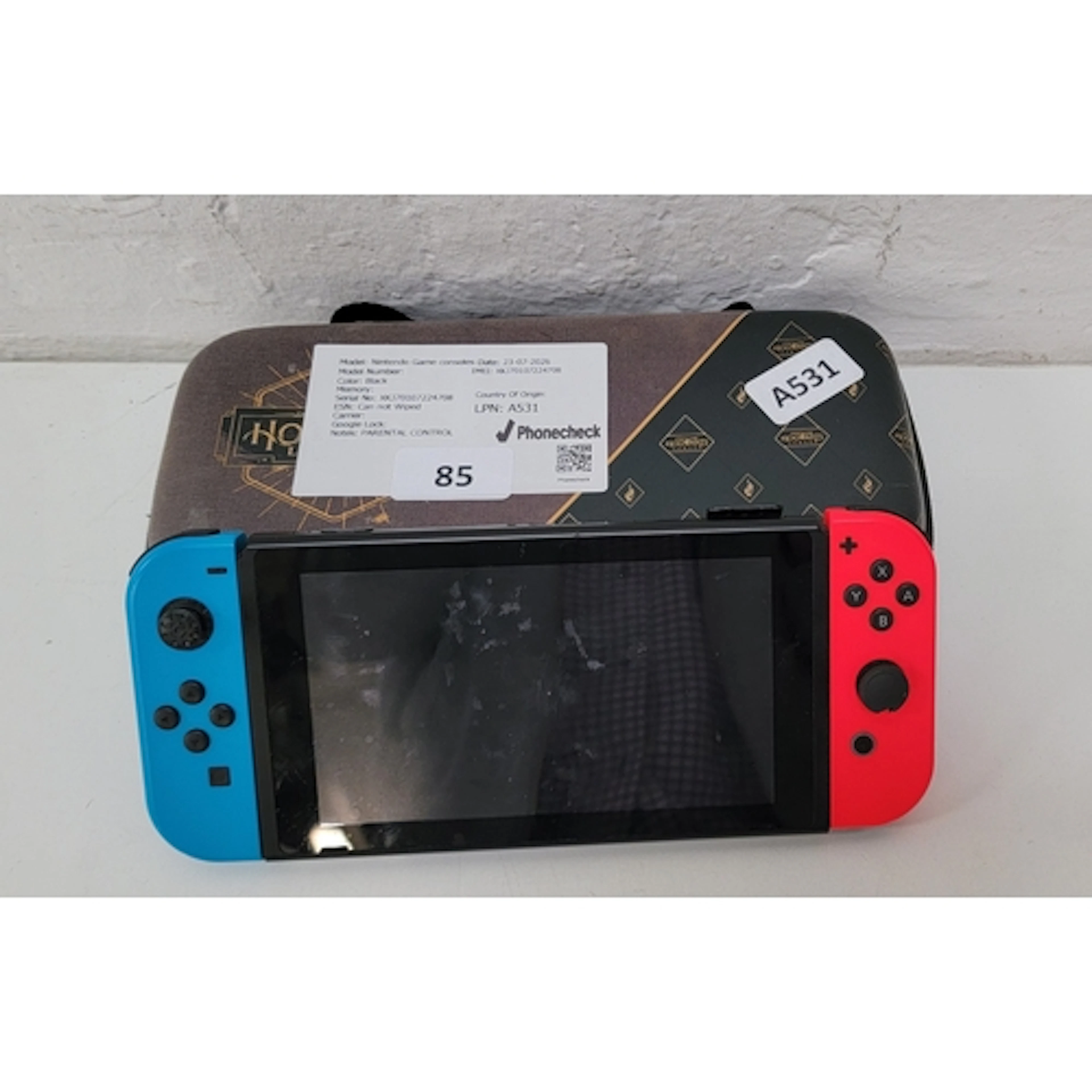 NINTENDO GAME CONSOLE HAC-001(-01) INC. GAME CONTROLLER (X2 ...
