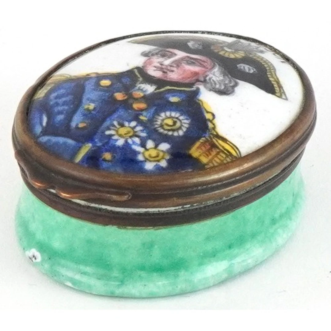 19th century enamel snuff box, the hinged lid hand painted w...