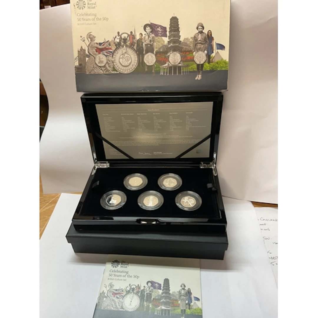 Royal Mint “Celebrating 50 years of the 50p”. With Kew Garde...