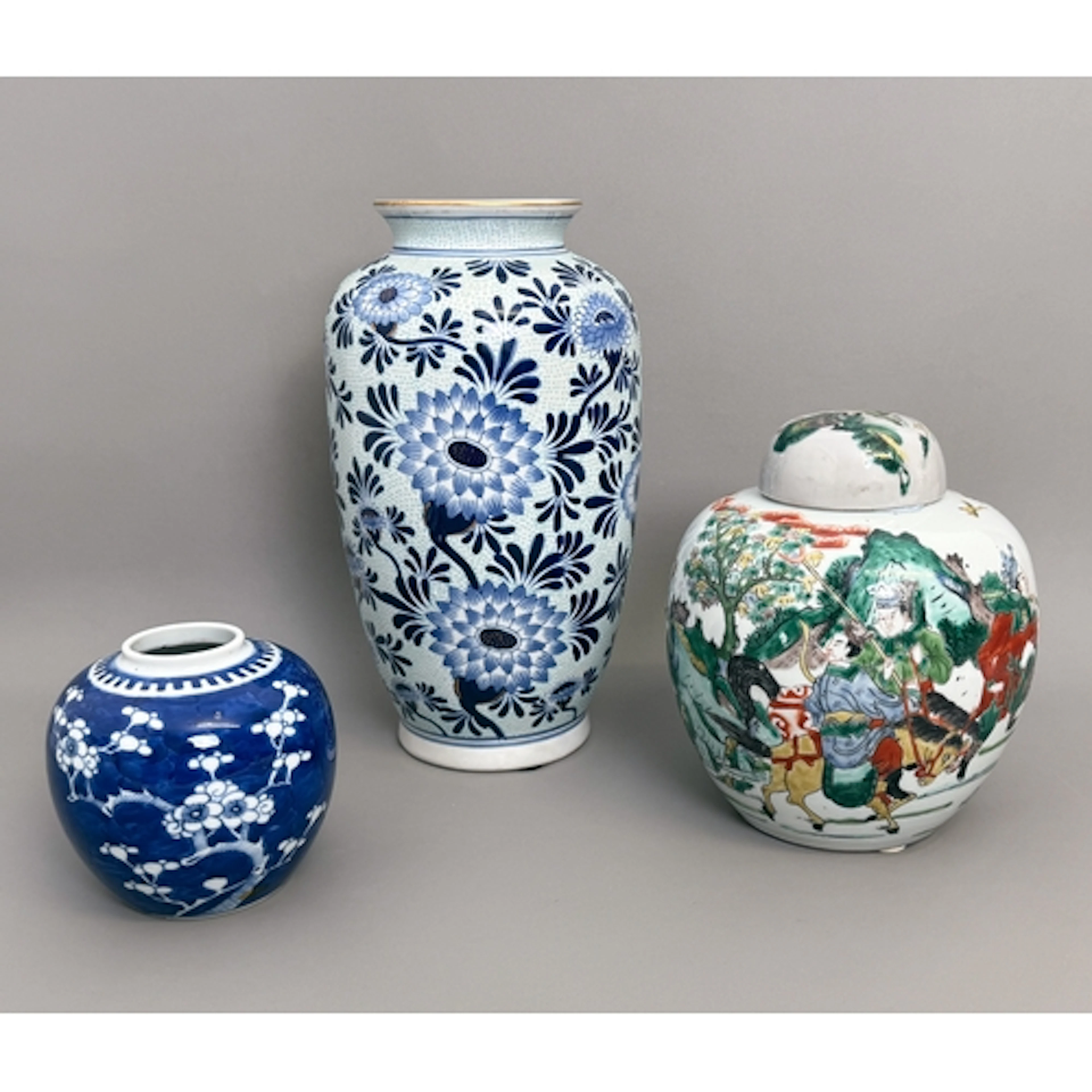 An early twentieth century famille verte ginger jar - with d...