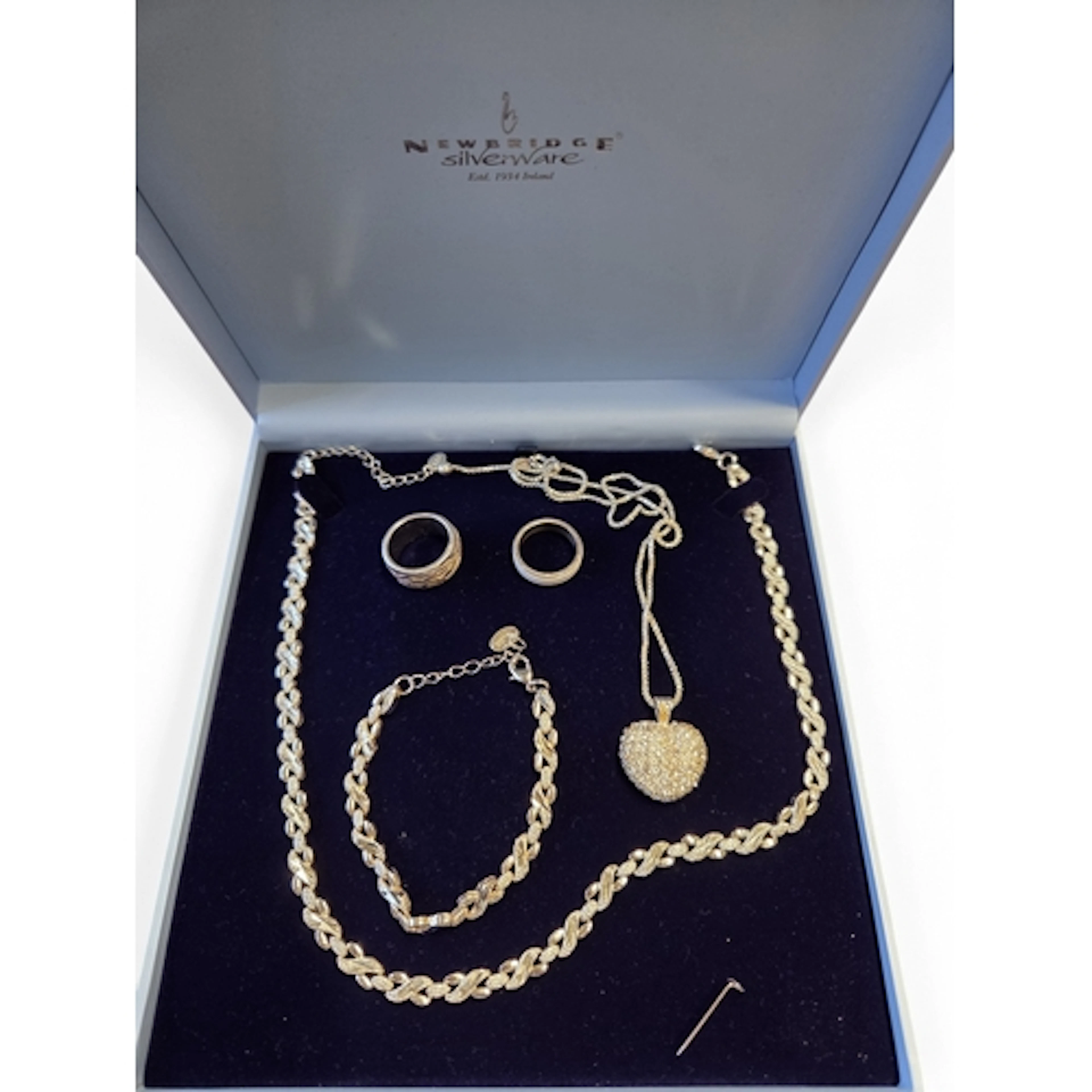 A good quantity of Newbridge Silverware Jewellery.