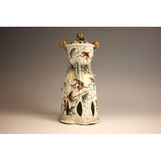A Chinese porcelain potpourri, 19th century, modelled as a s...