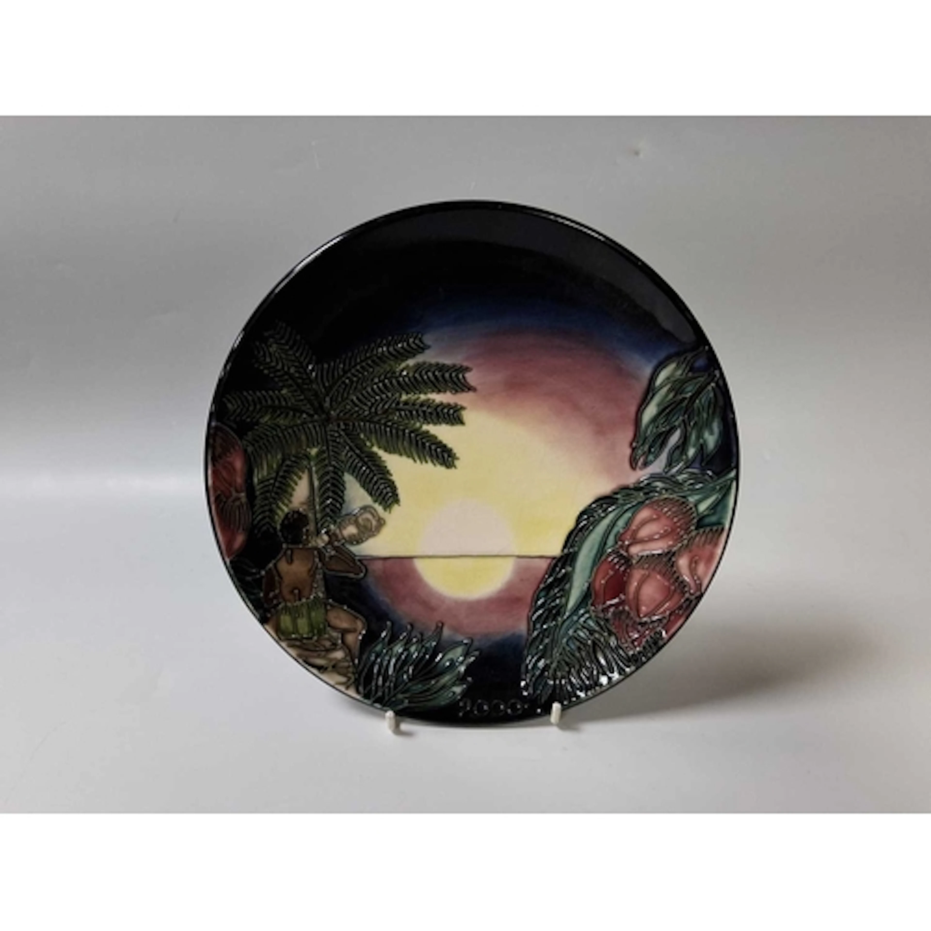 MOORCROFT POTTERY LIMITED EDITION MILLENIUM YEAR PLATE 'BIRT...