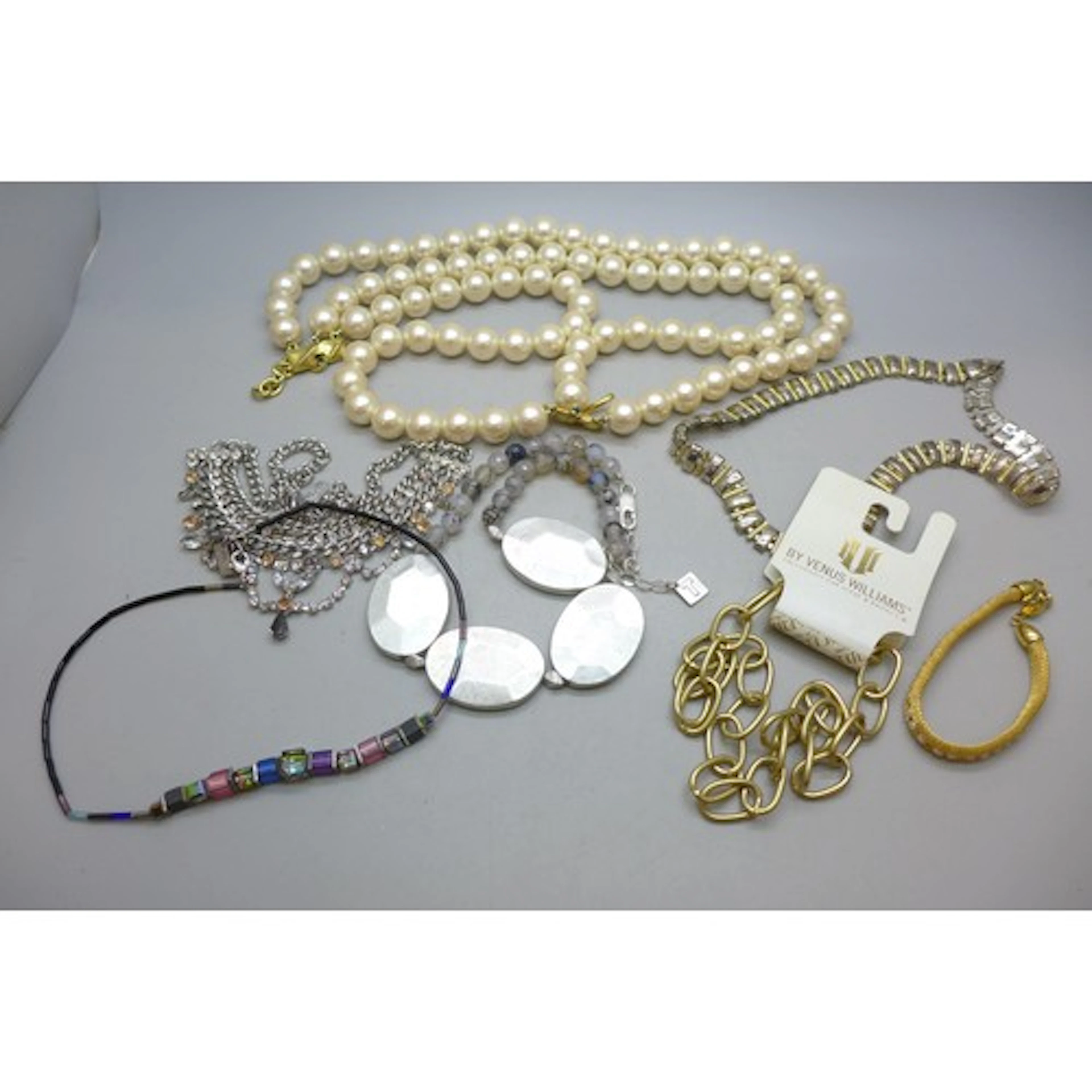 A collection of designer jewellery including Jenny Packham, ...