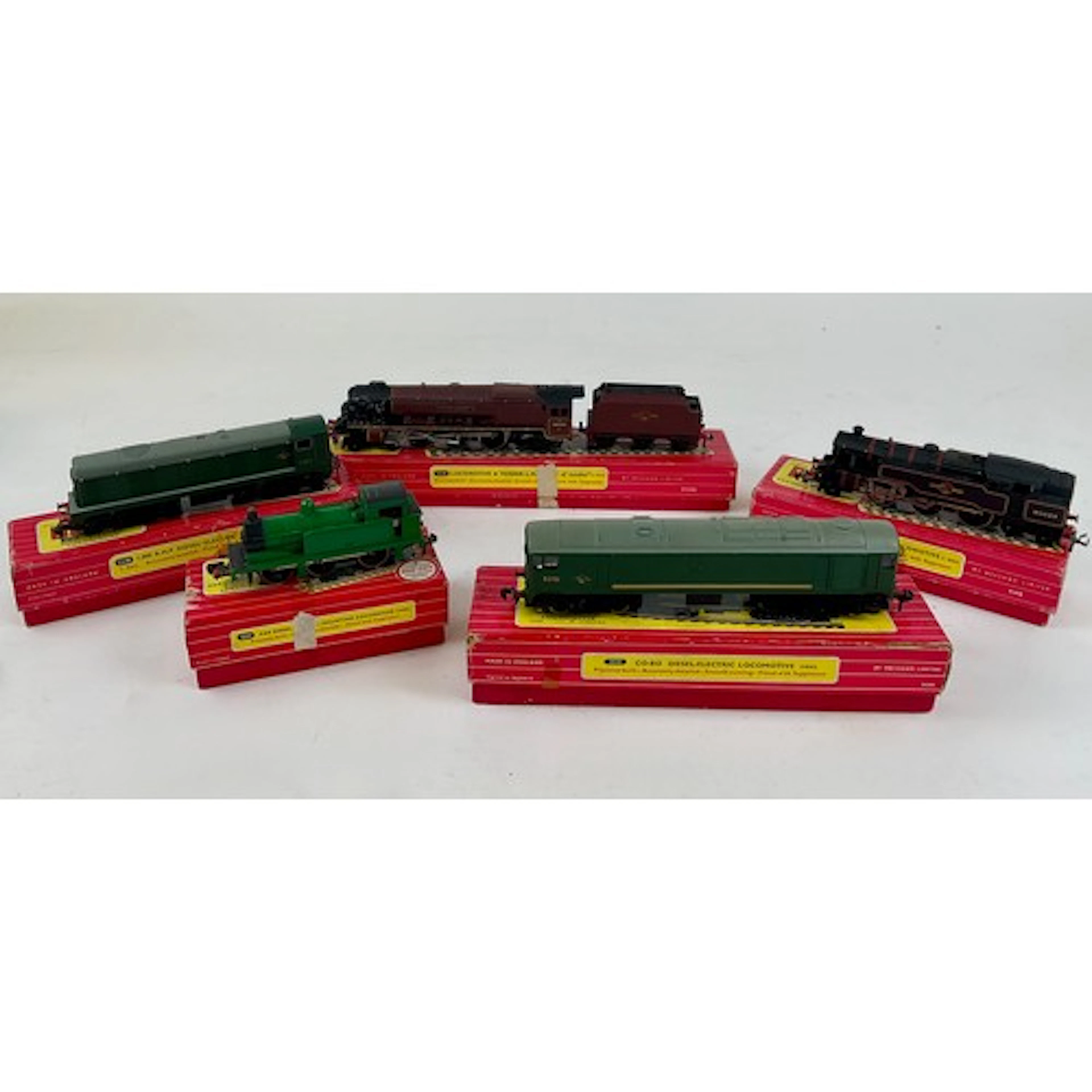 Hornby Dublo Model Railways - A quantity of OO Gauge Hornby ...