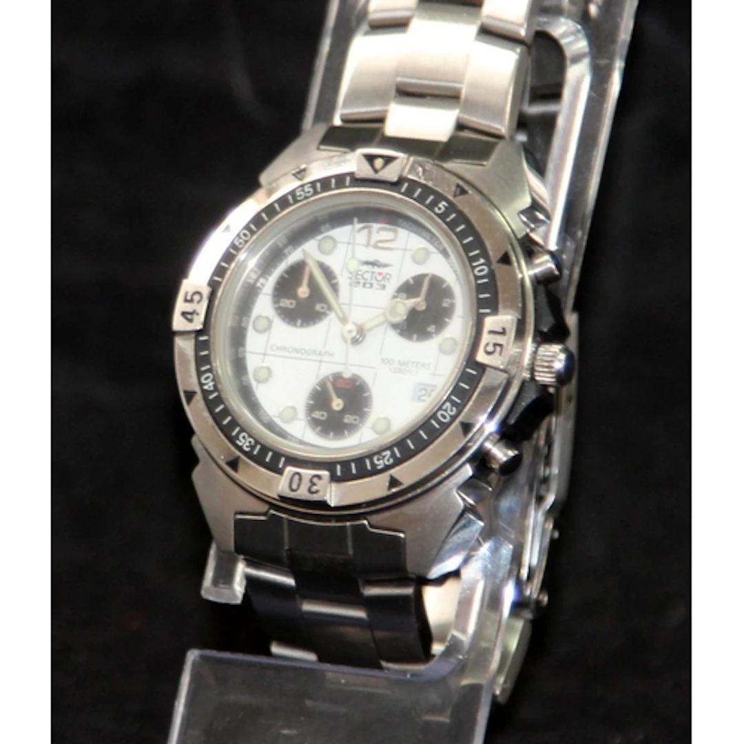 Sector 203 gents quartz chronograph, working at time of list...