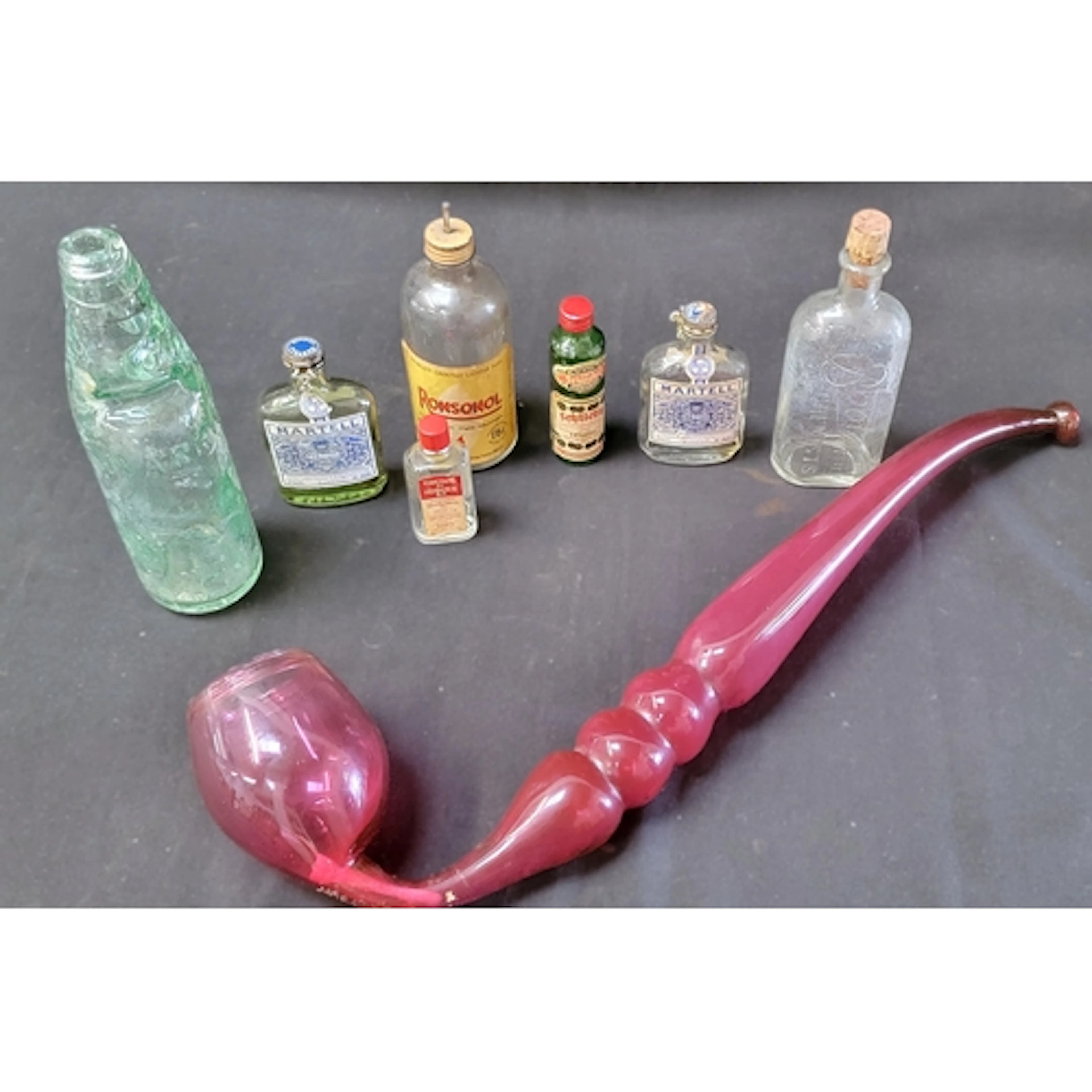 SELECTION OF GLASS COLLECTABLES including a whimsy cranberry...
