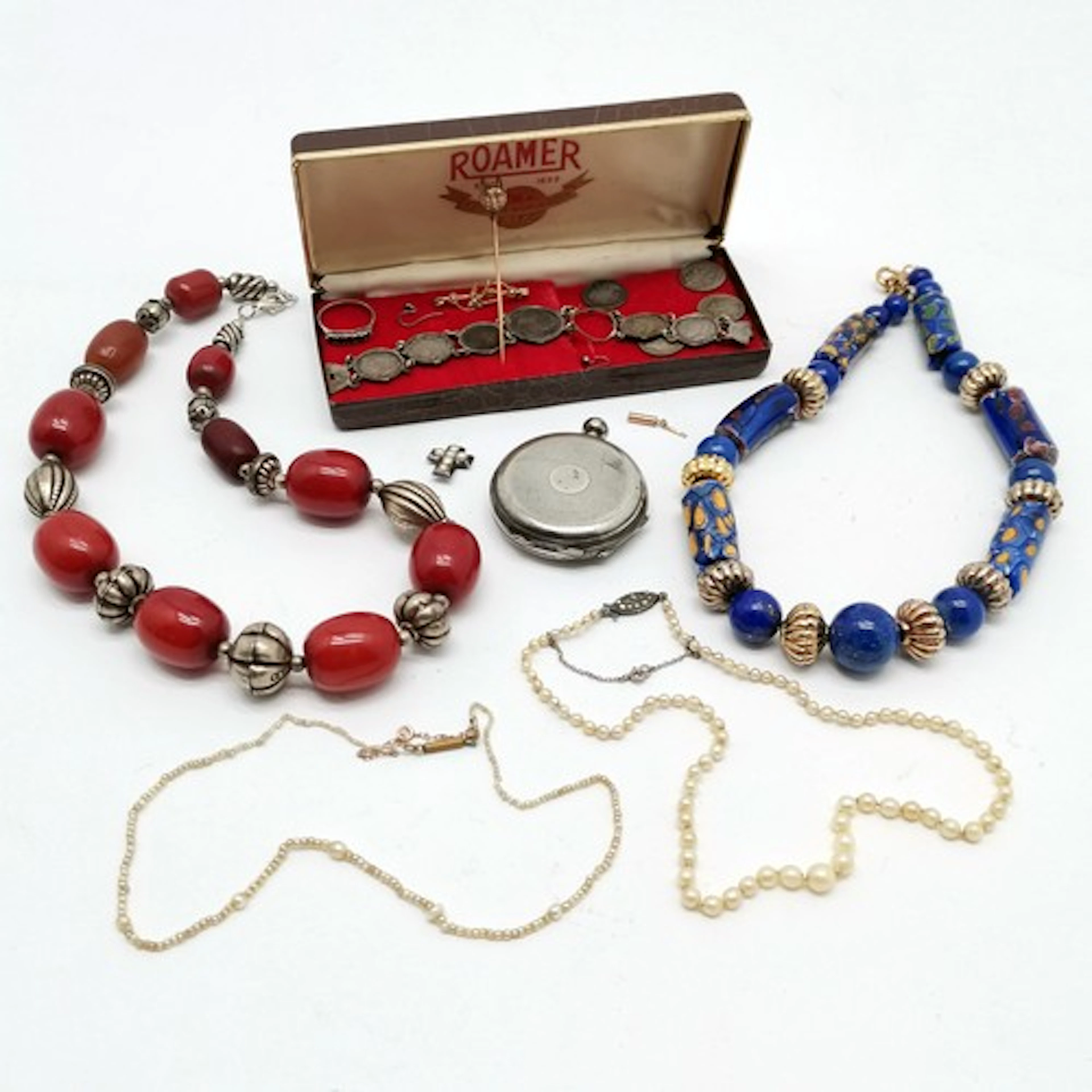 Qty of jewellery inc 9ct marked gold barrel clasp, unmarked ...