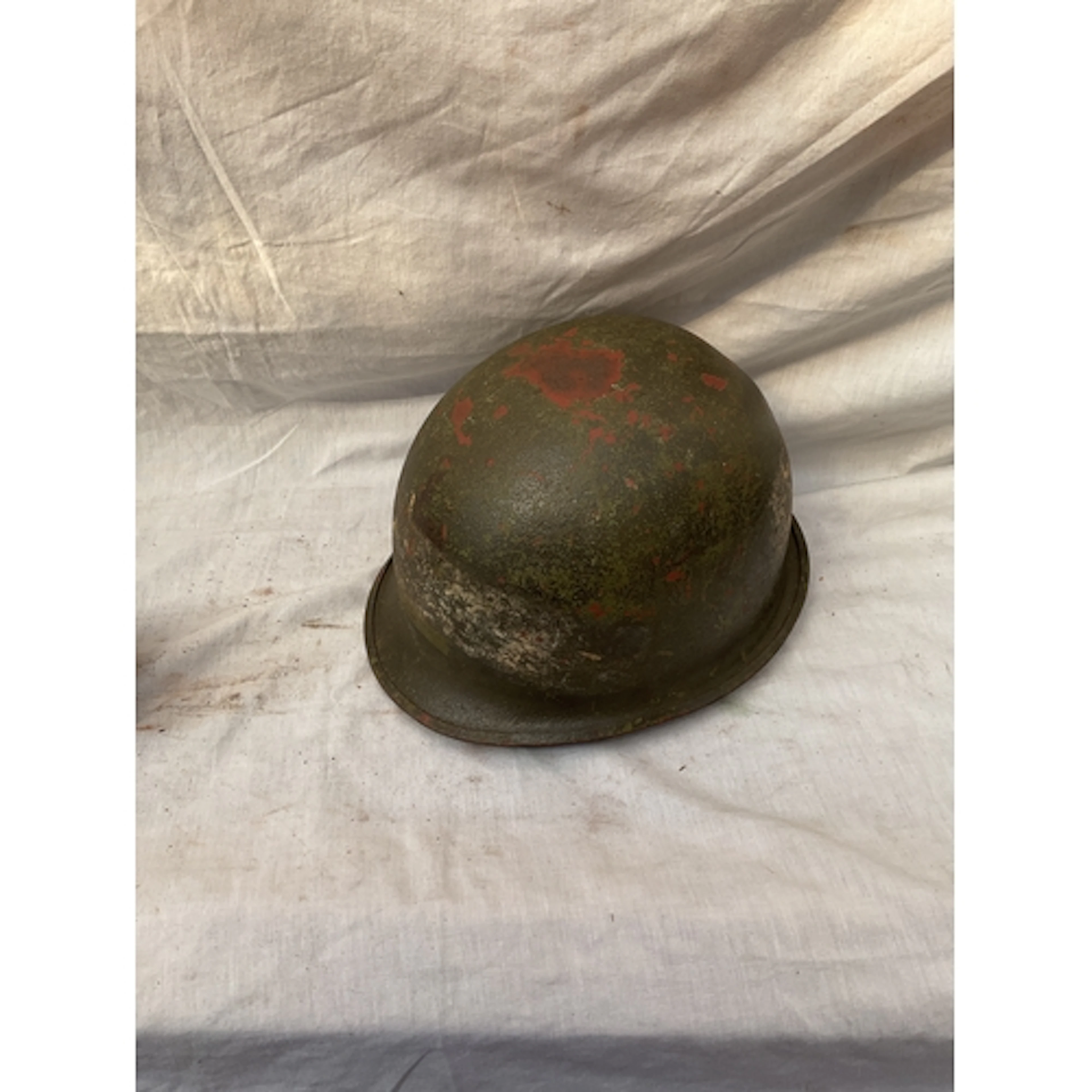 US tin helmet And liner.