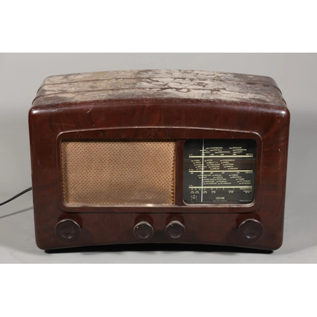 Cossor Melody Maker vintage radio receiver.