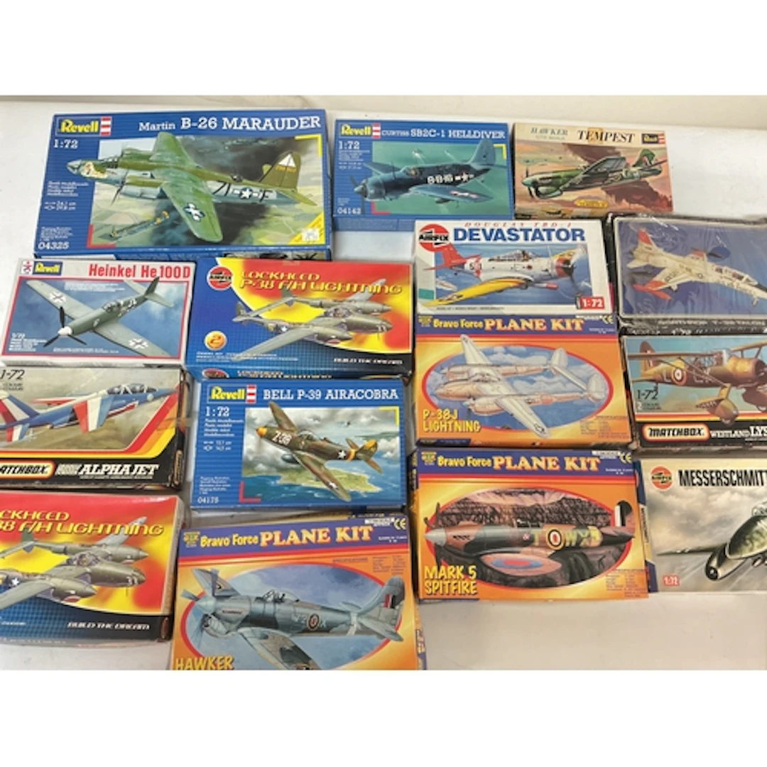 A Collection Of Boxed Plastic Model Kits, Including Revell, ...