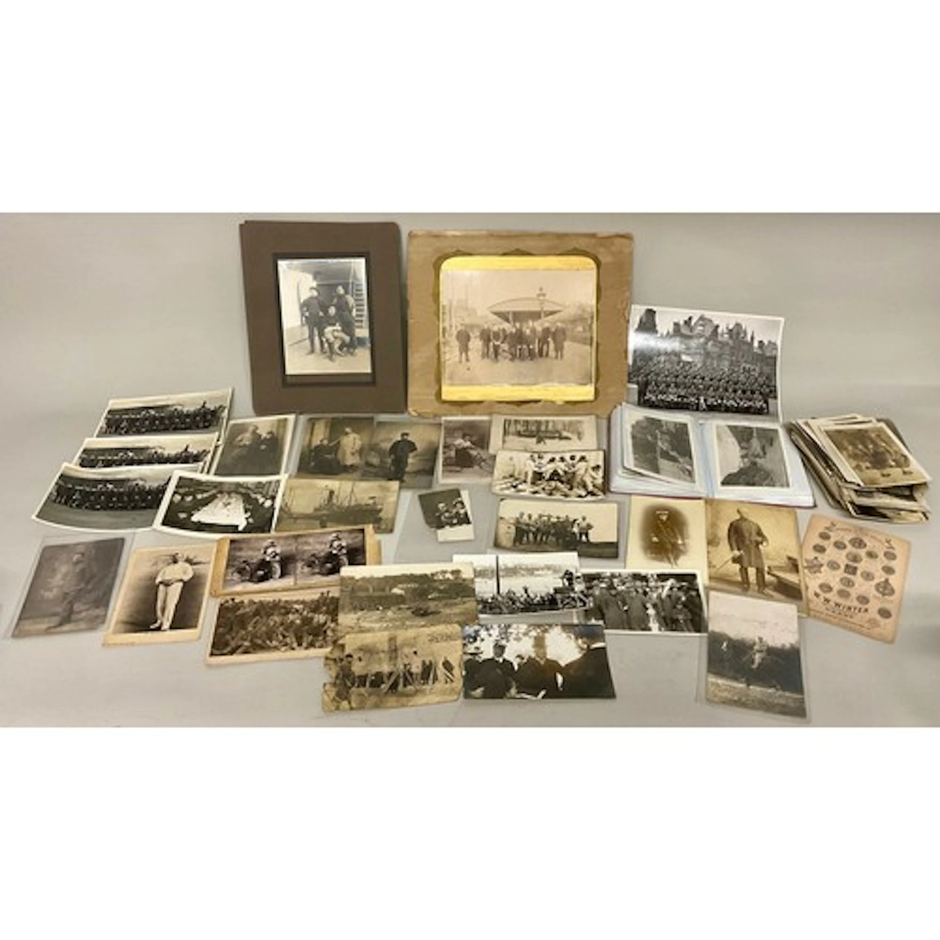Photographs & Postcards - mostly military and World War I & ...