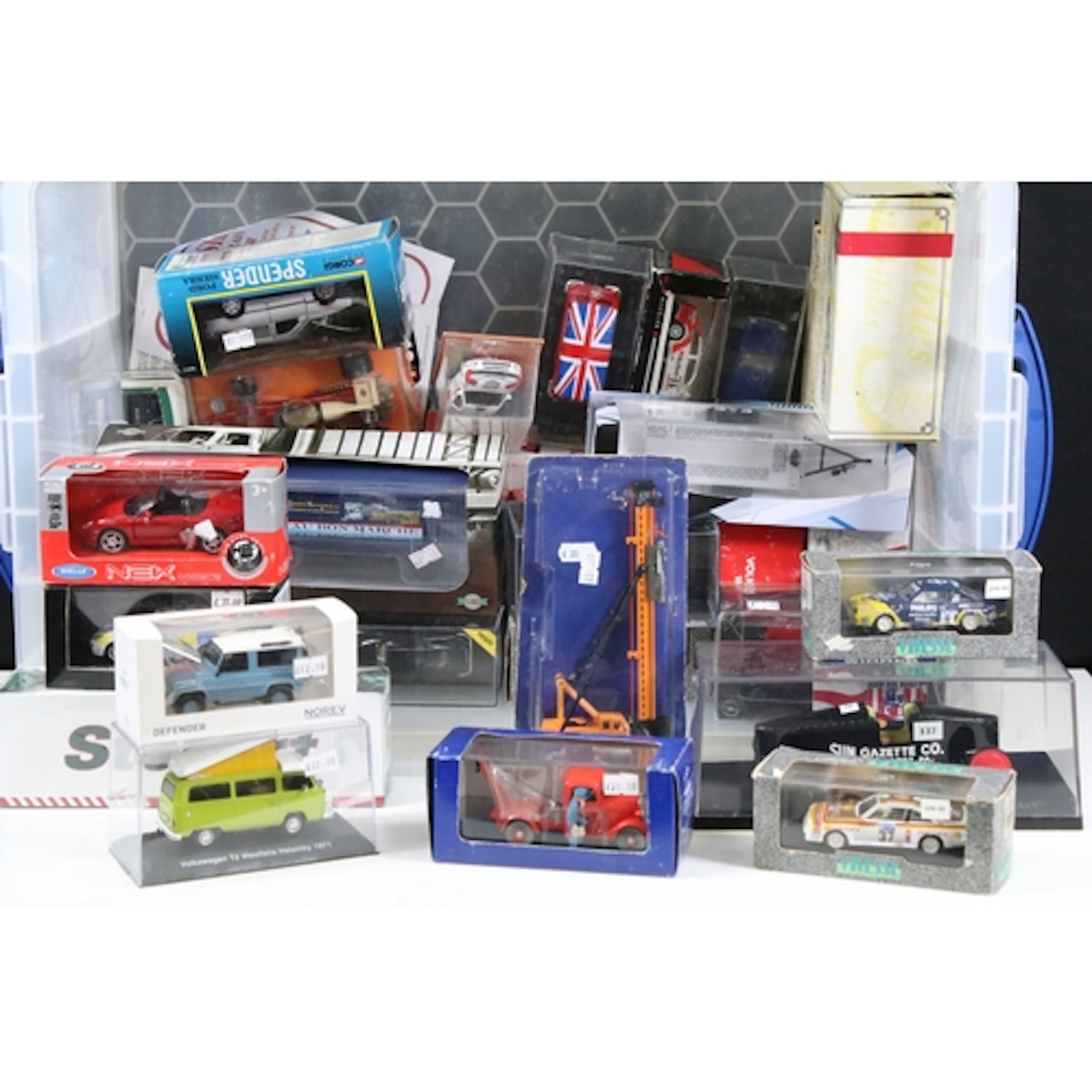 40 Boxed / cased diecast models to include Paul's Model Art ...