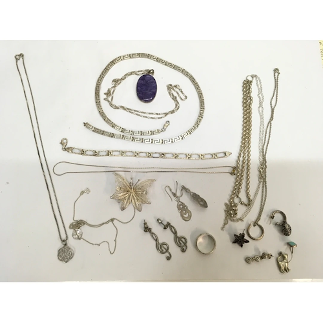 A group of 925 silver and white metal jewellery including a ...
