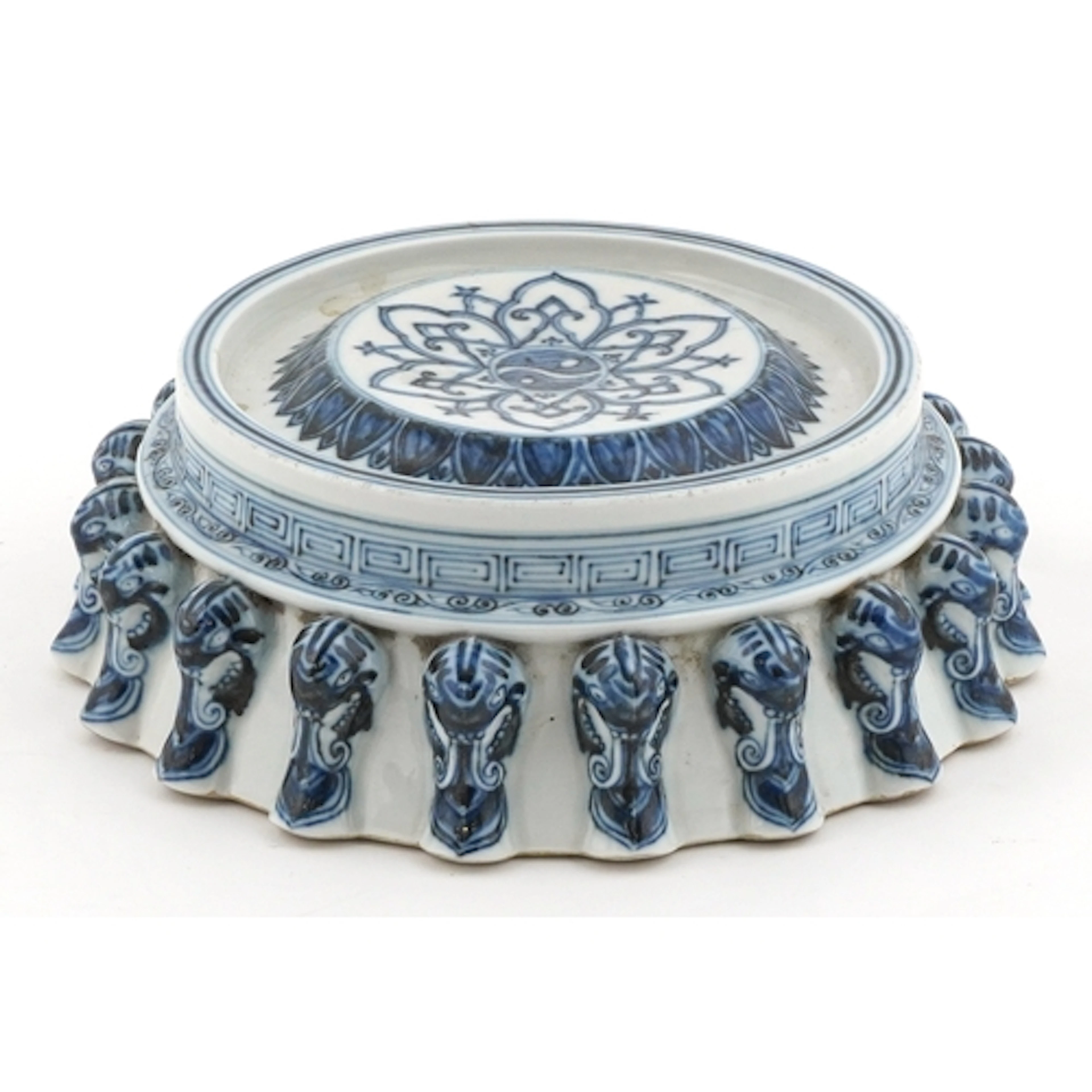 Chinese blue and white porcelain stand hand painted with tem...