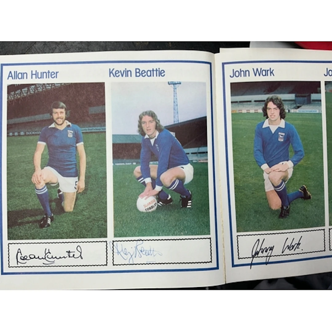 Ipswich Town Signed Football Pictures: Modern signed collect...