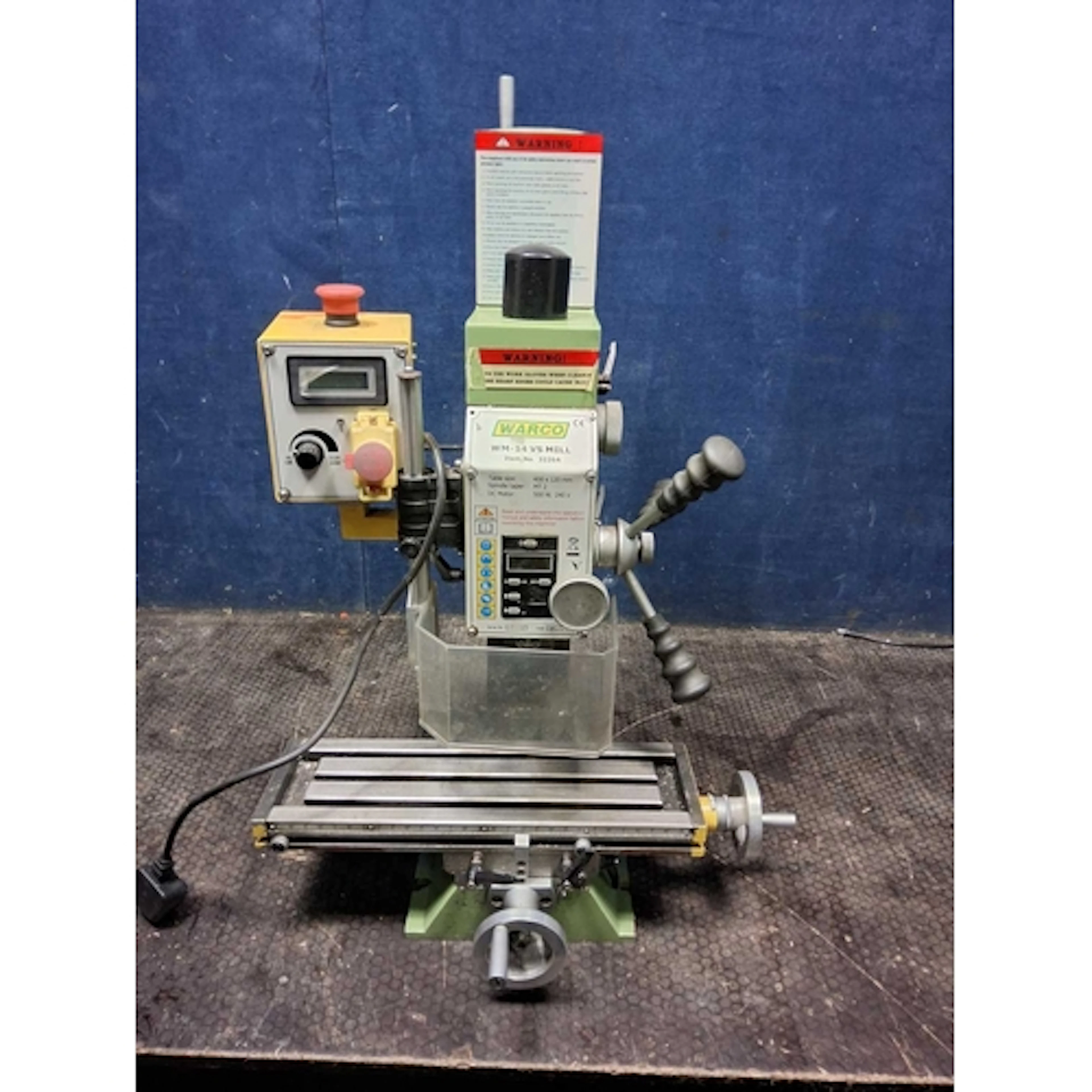 A WARCO VM-14 VS MILLING MACHINE with speed adjuster with di...