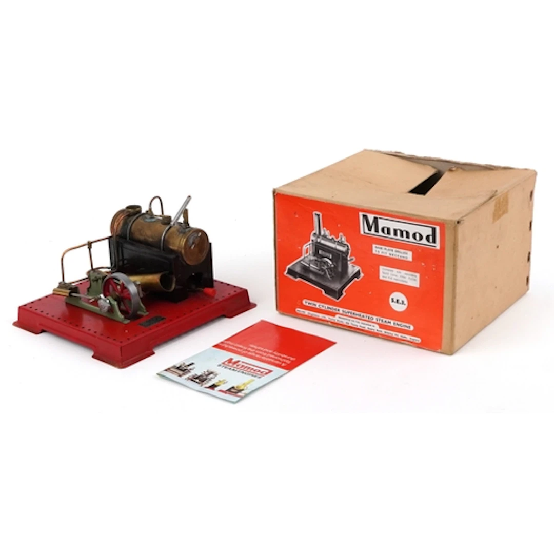 Mamod twin cylinder Super Heated steam engine, model number ...