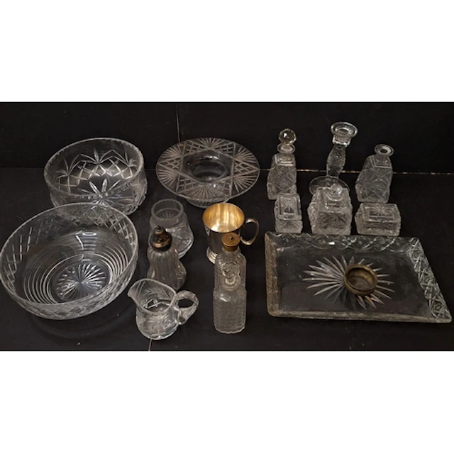 Cut Crystal incl. part dressing table set, fruit bowls, smal...
