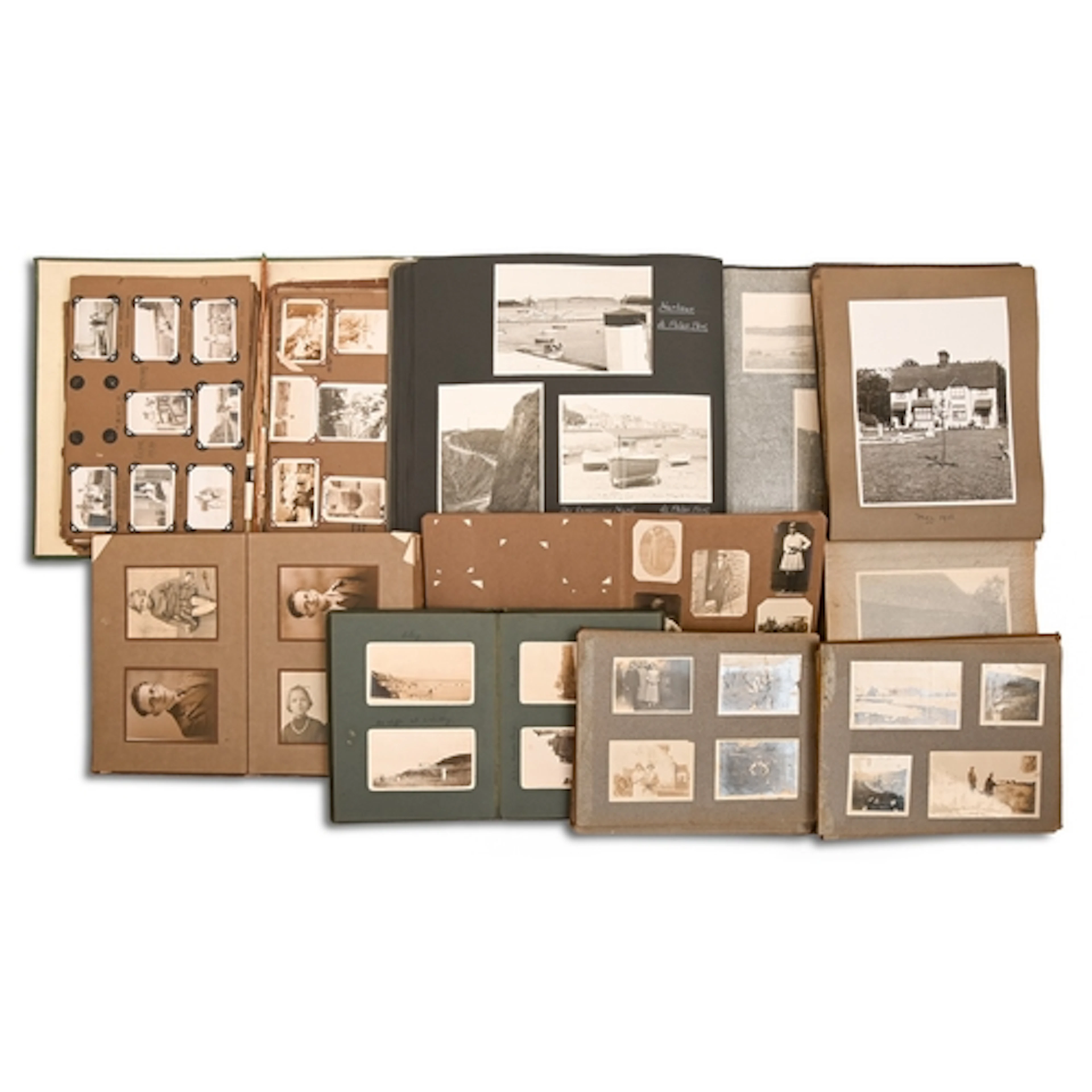 Miscellaneous Victorian cartes de visite and cabinet portrai...