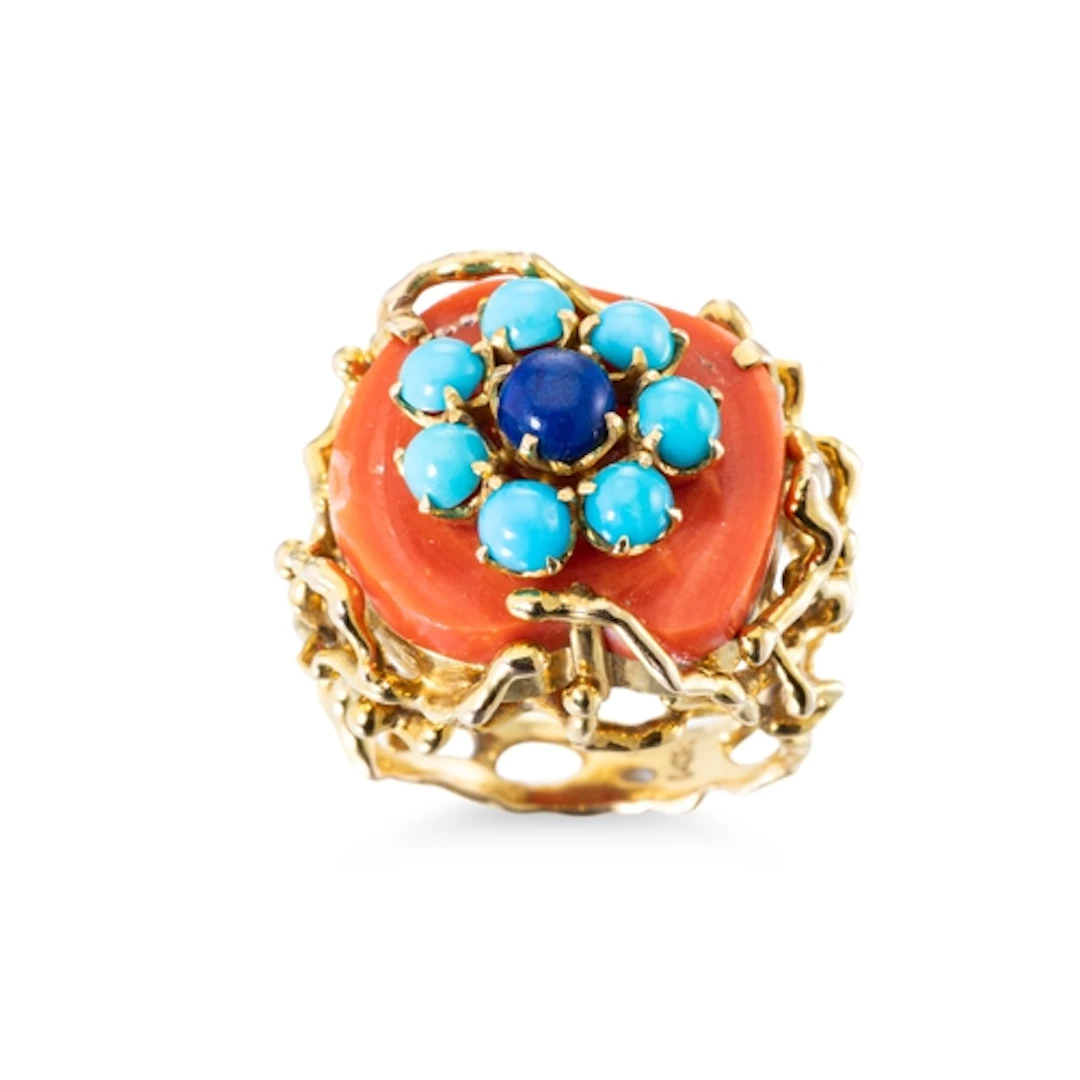 A TURQUOISE, CORAL AND LAPIS LAZULI RING, of floral form, to...