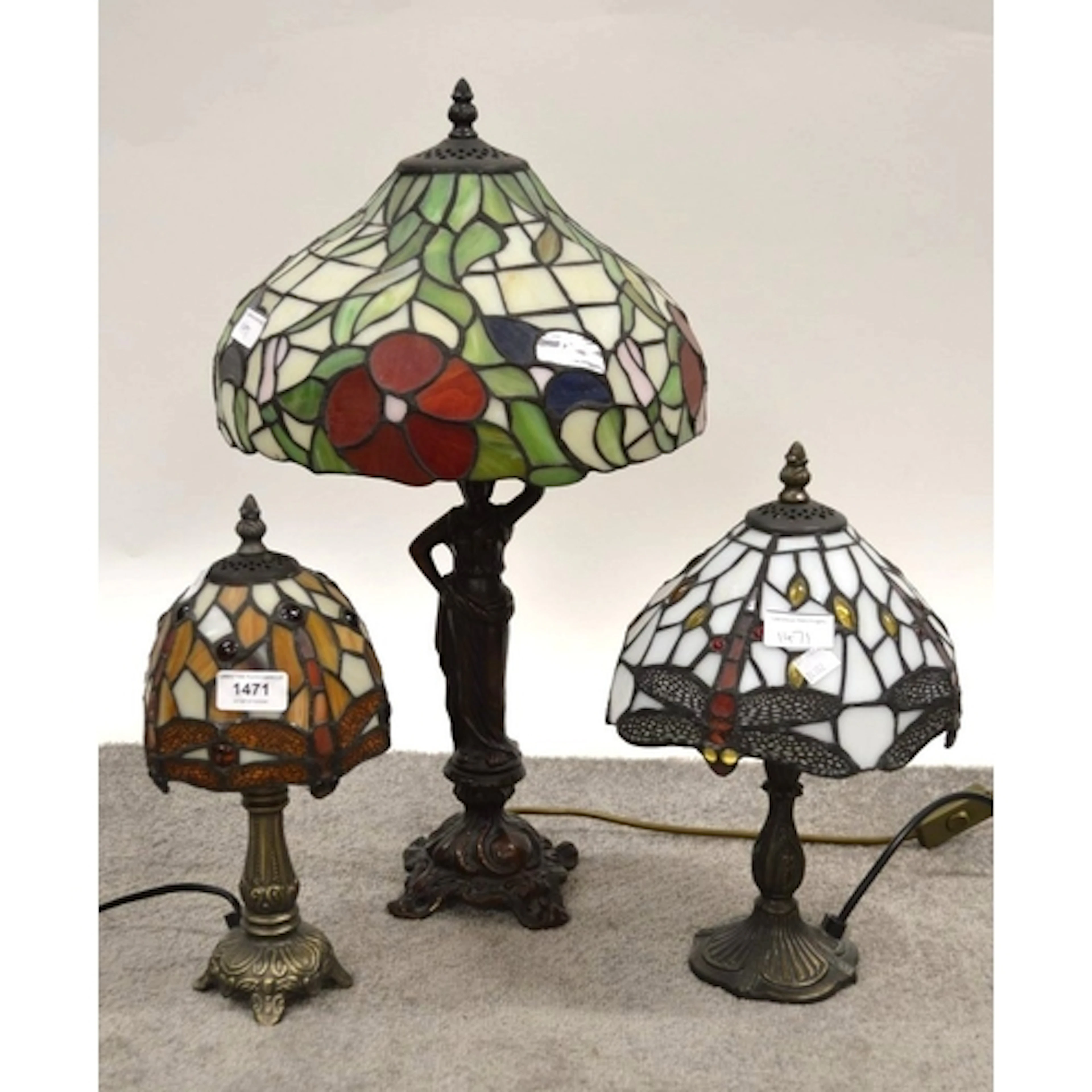 Tiffany style table lamp, with leaded glass floral design sh...