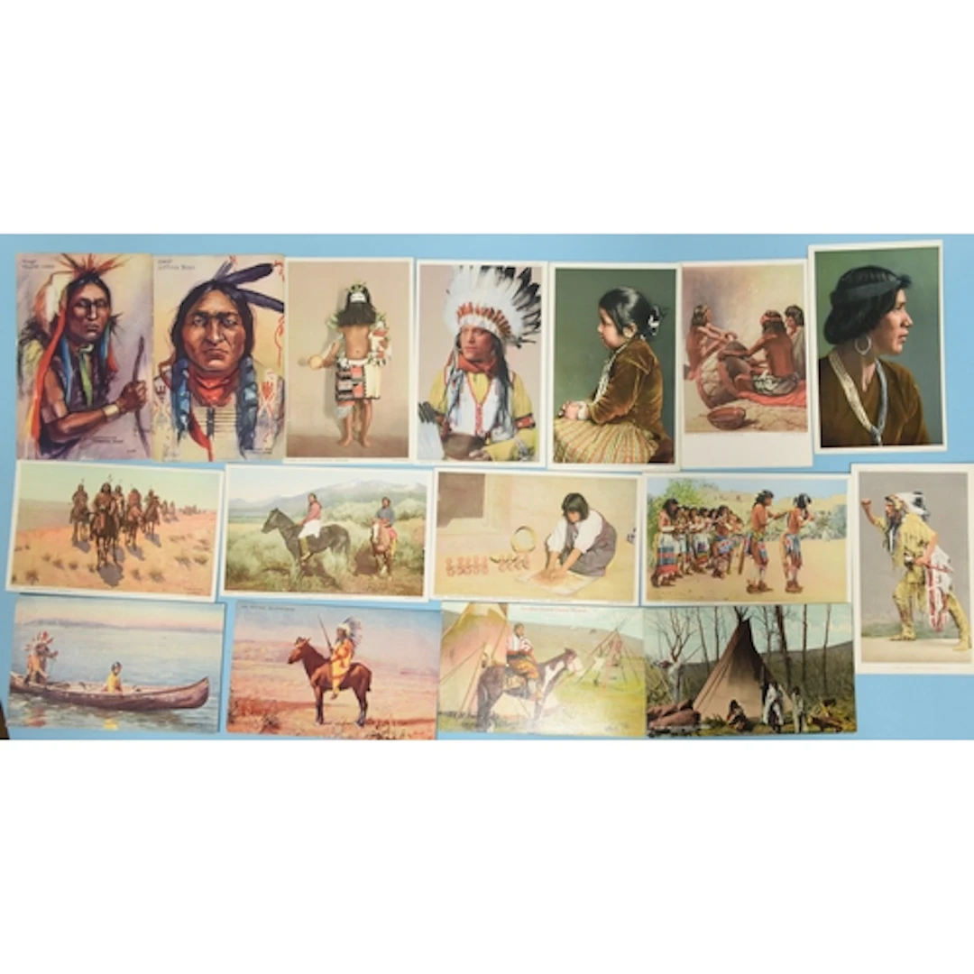 A collection of approximately 100 postcards of North America...