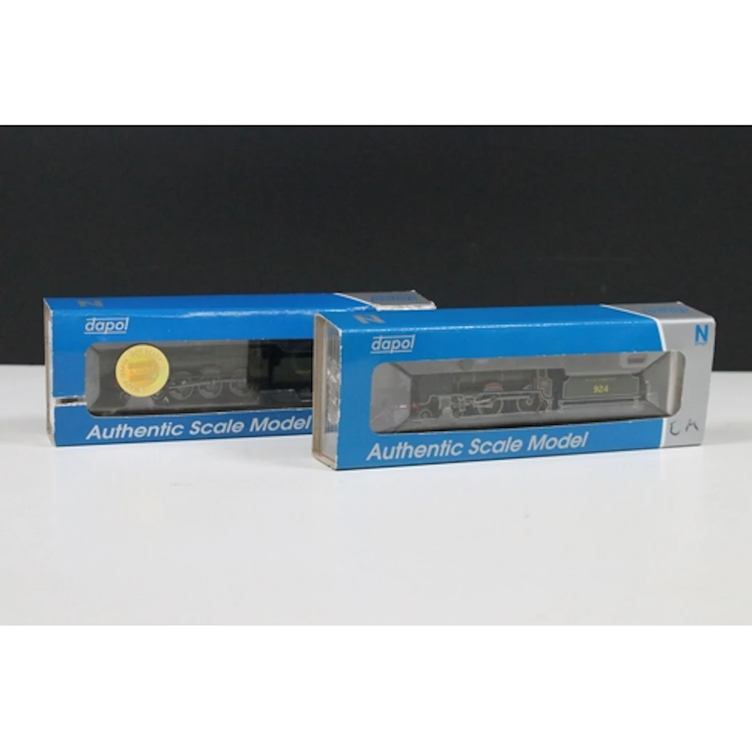 Two boxed / cased Dapol N gauge locomotives to include 2S-00...
